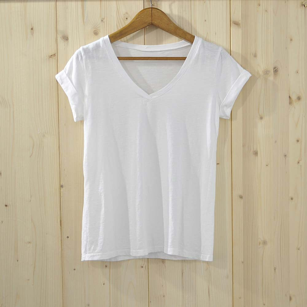 camiseta-pico-blanca-2403b