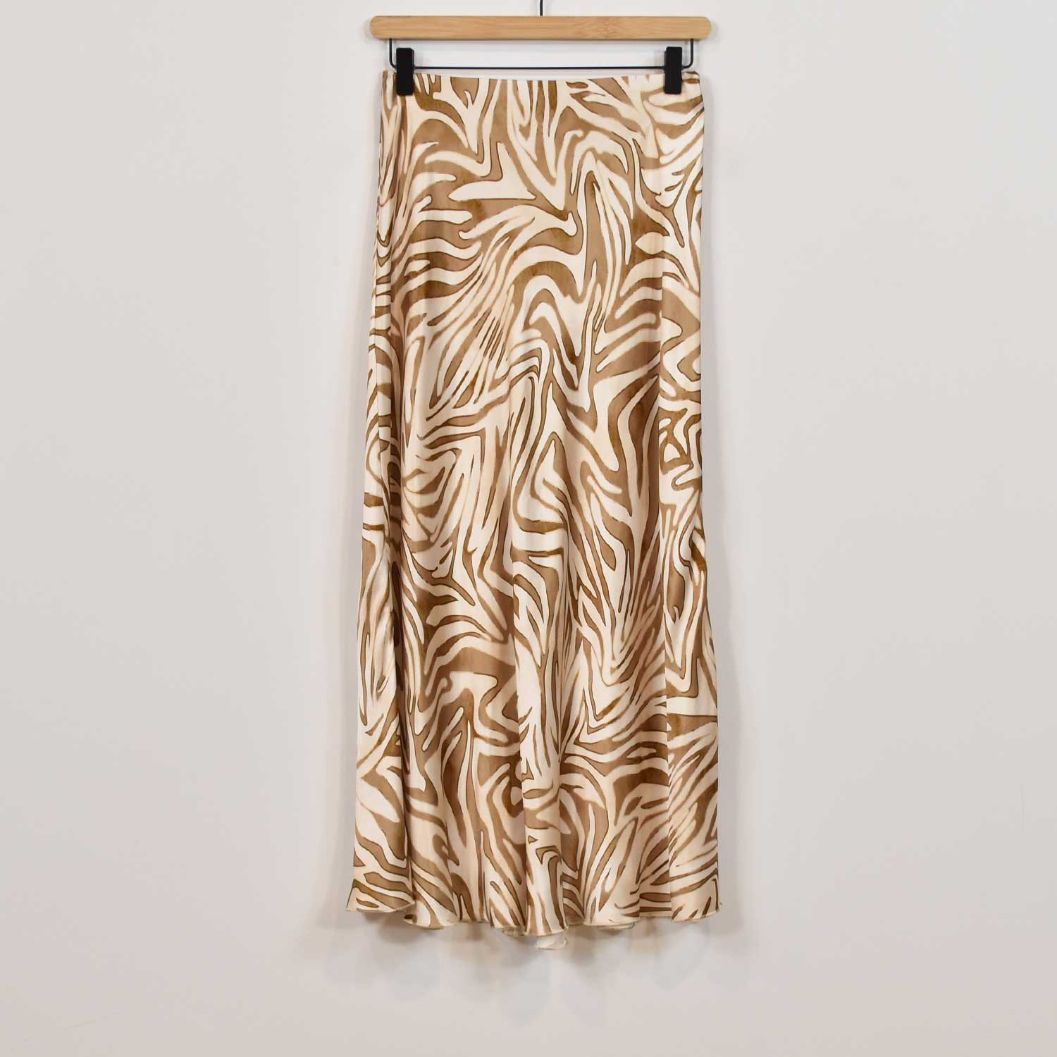 Falda midi satinada zebra beige