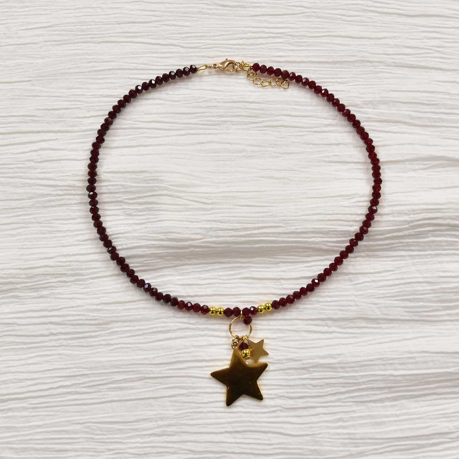 Collar estrellas cuentas granate