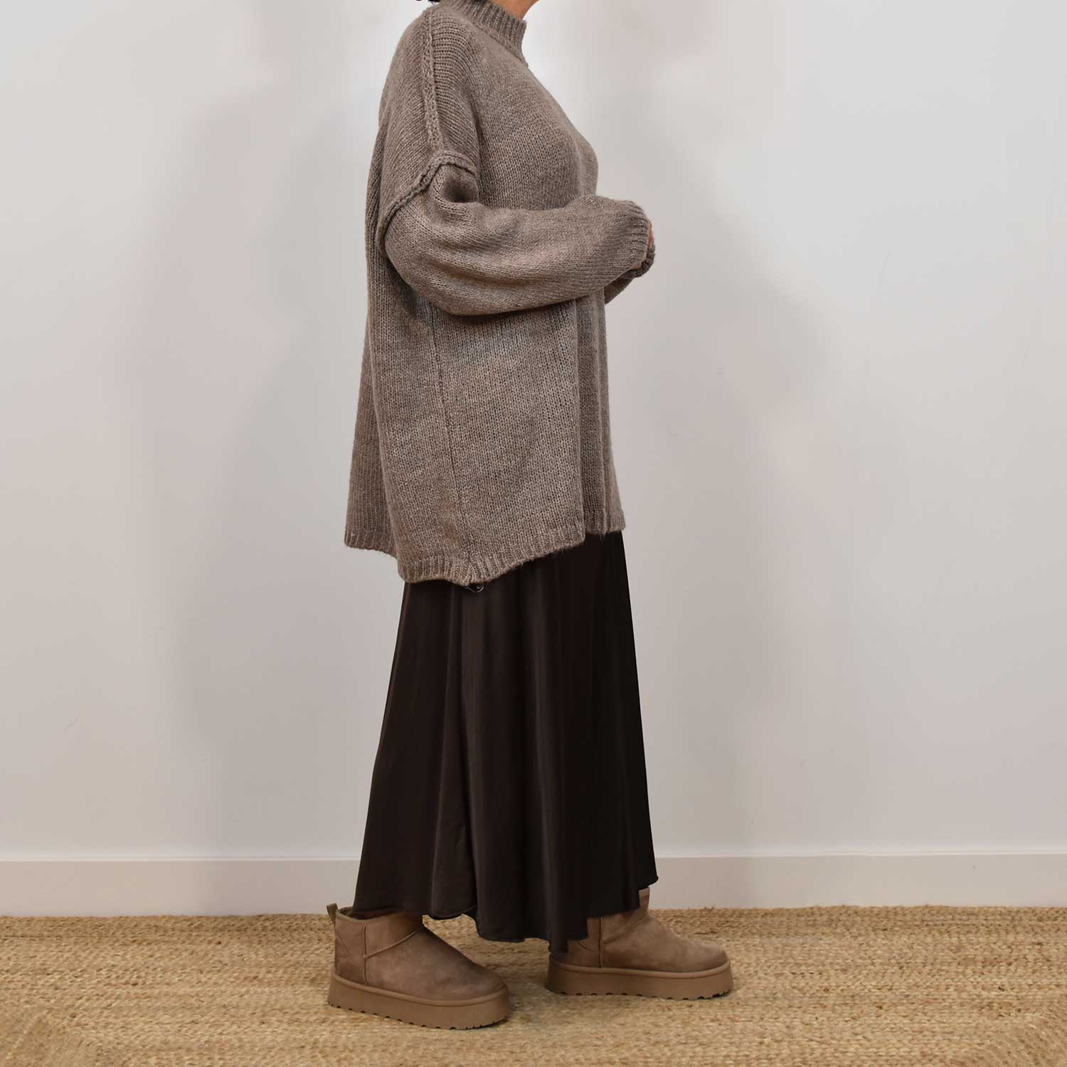 Jersey oversize costuras taupe