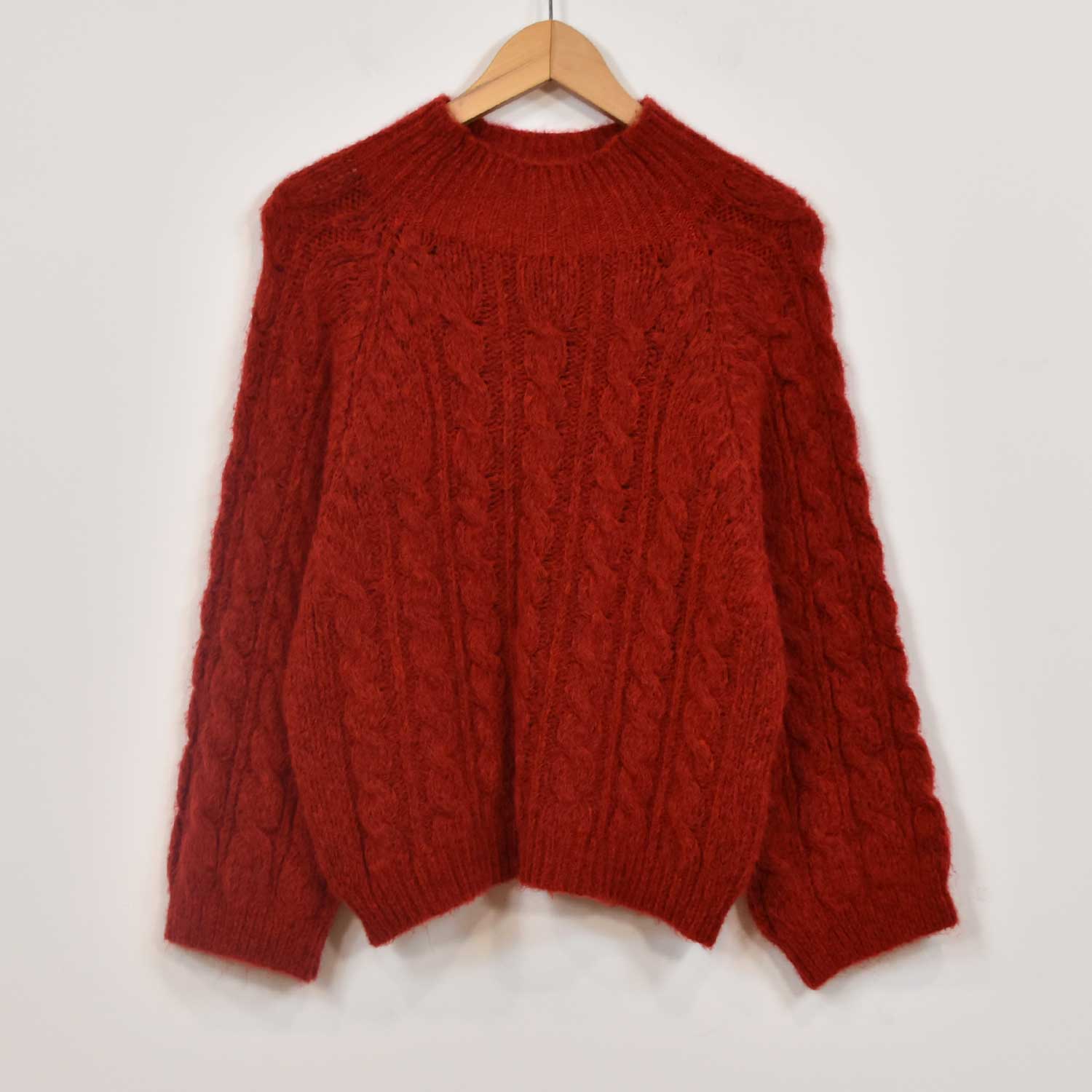 Pull tricoté tresse bourdeaux