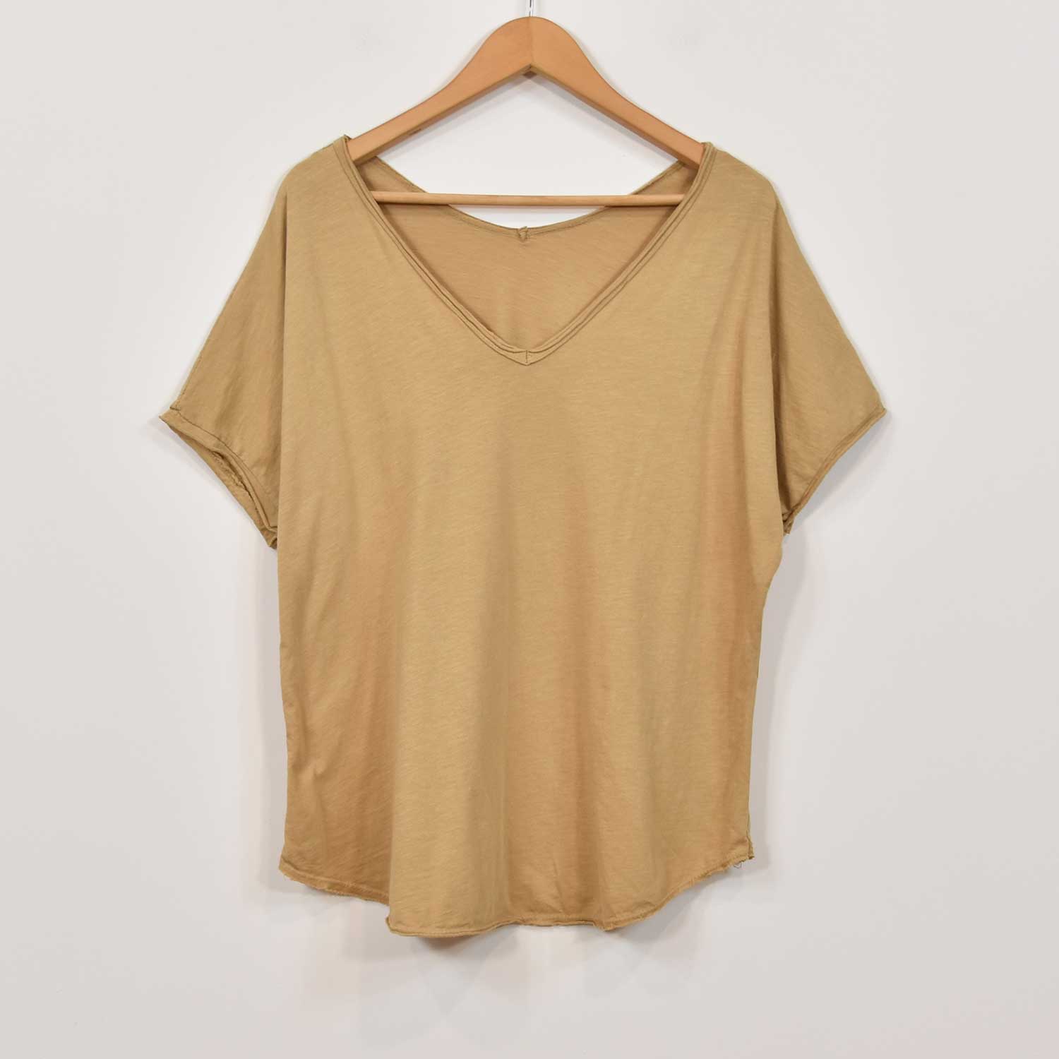 Camel v-neck fringes t-shirt