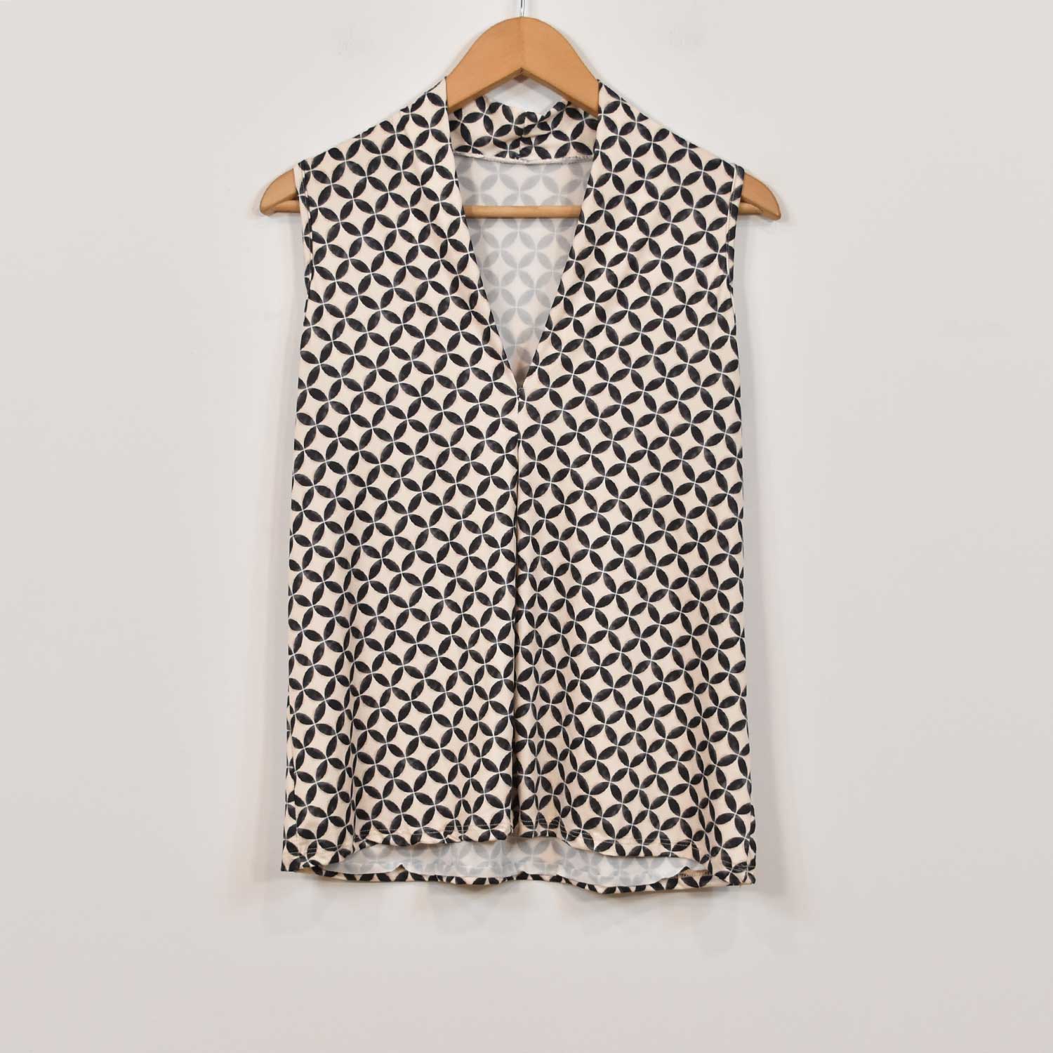 Grey fluid printed top