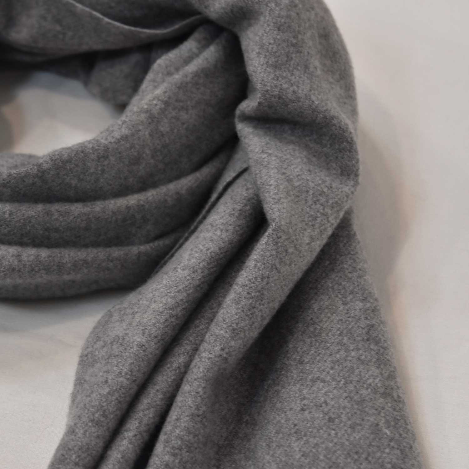 Grey cashmere foulard