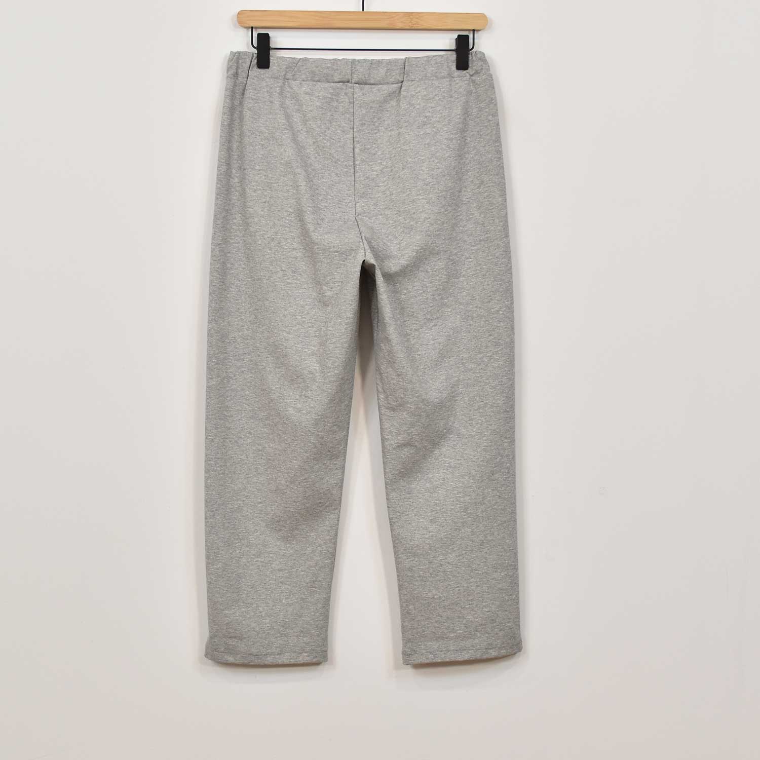 Pantalón cintura botones gris