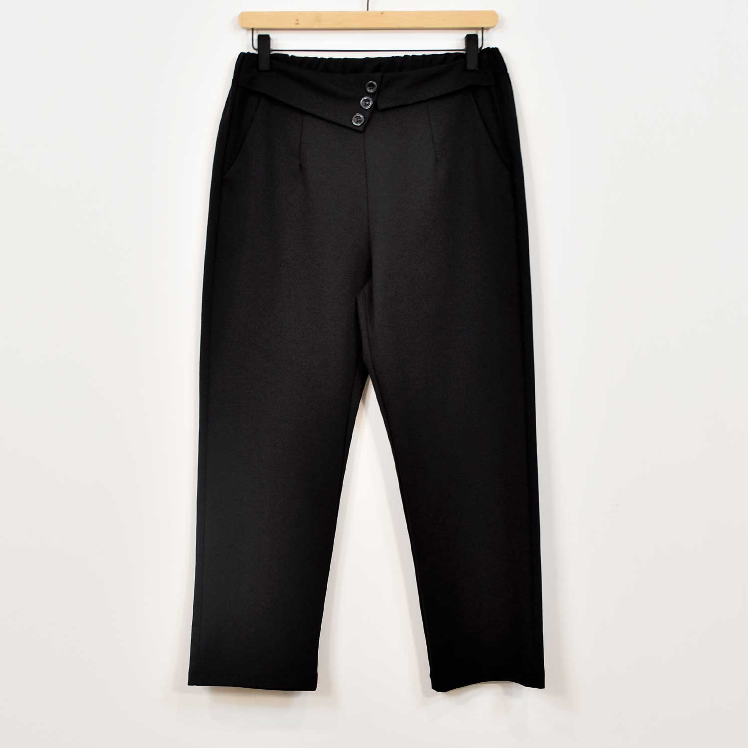 Pantalón cintura botones negro