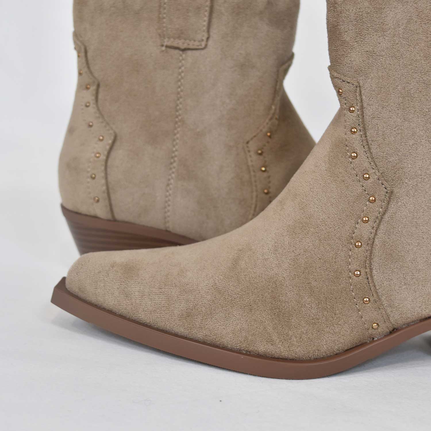 Boots western clous