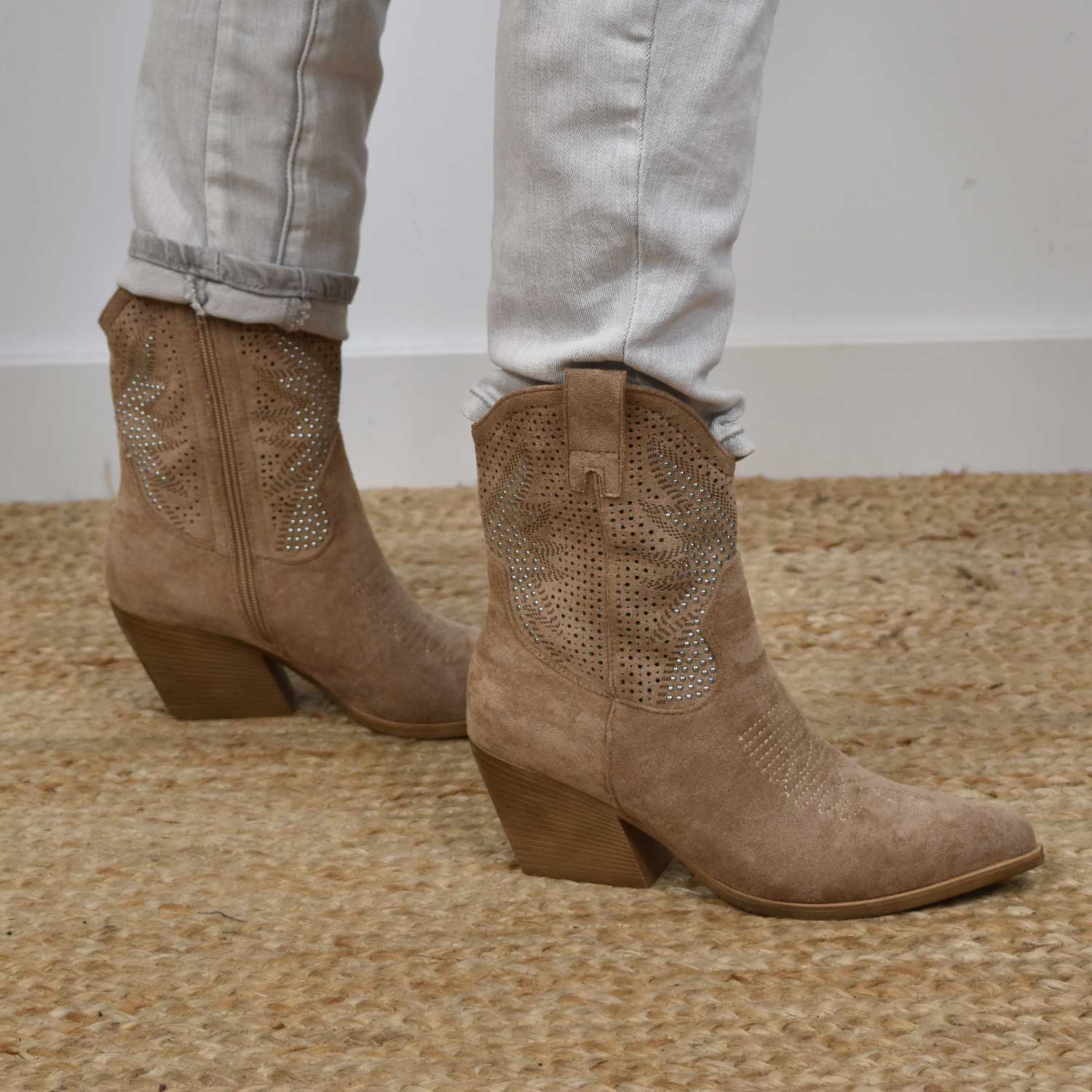 Openwork western boots