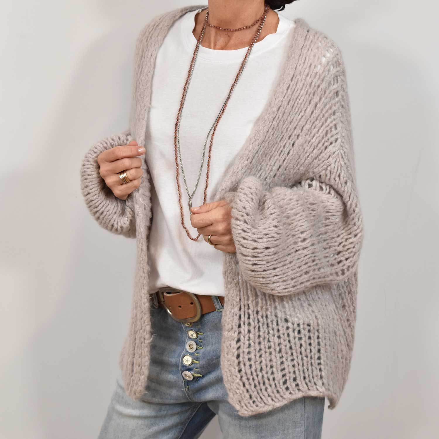 Chaqueta calada beige