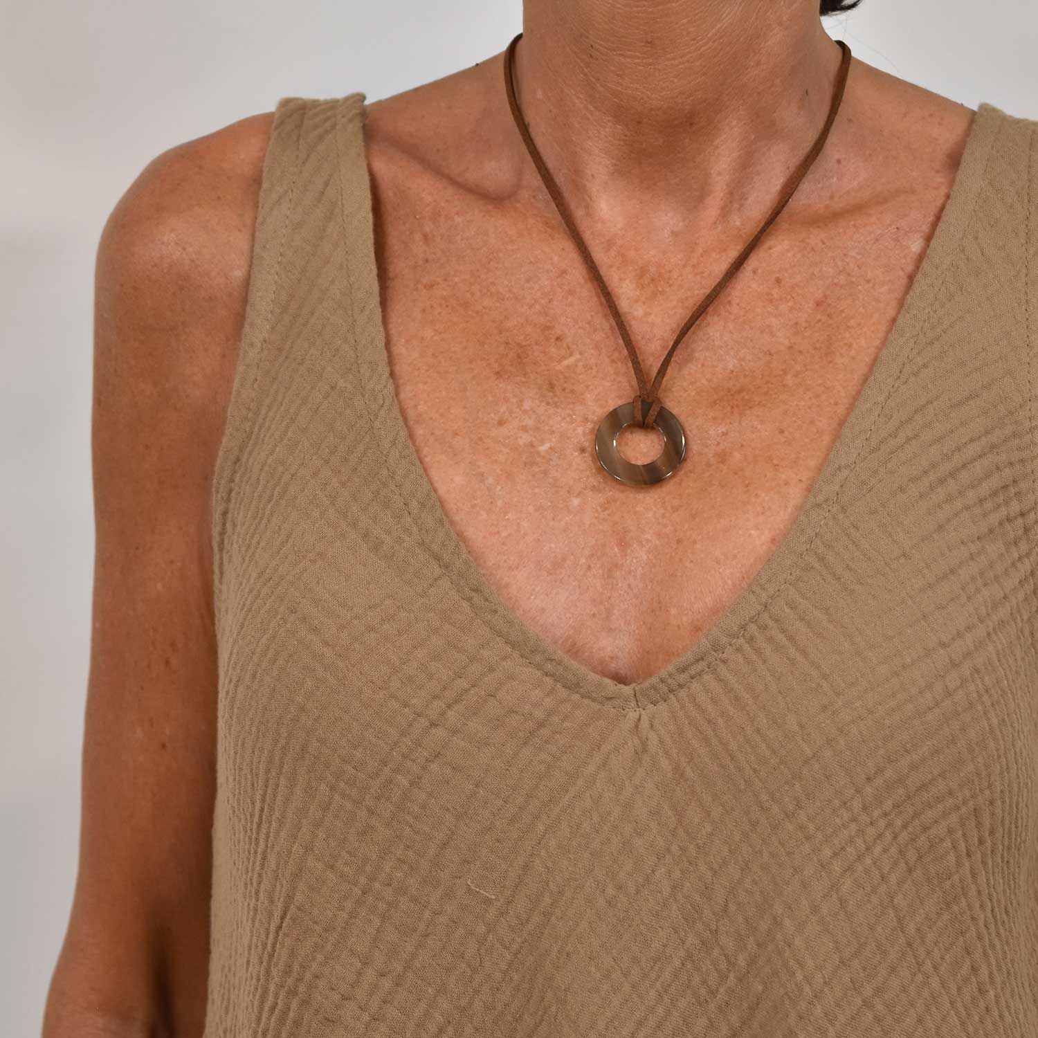 Collier cerceau marron