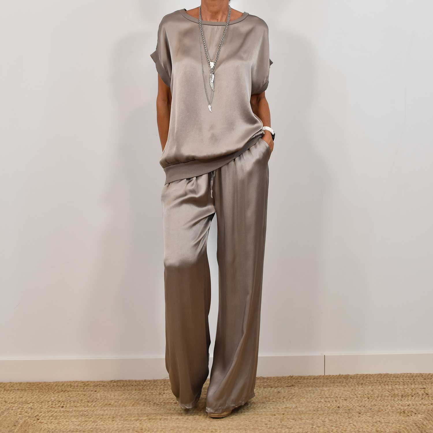 Pantalon satin taupe