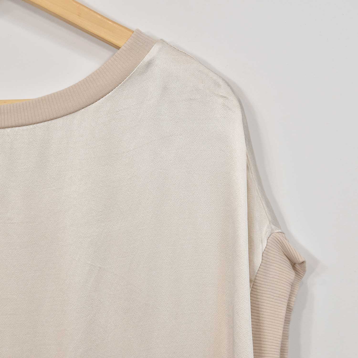 Blusa raso beige