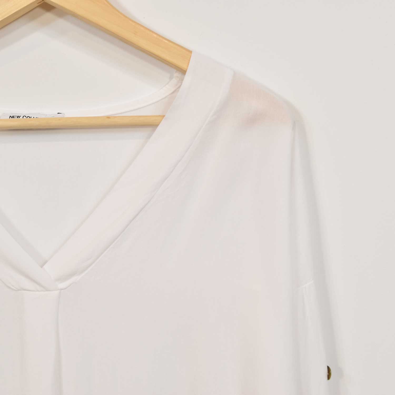 Blusa pico blanca