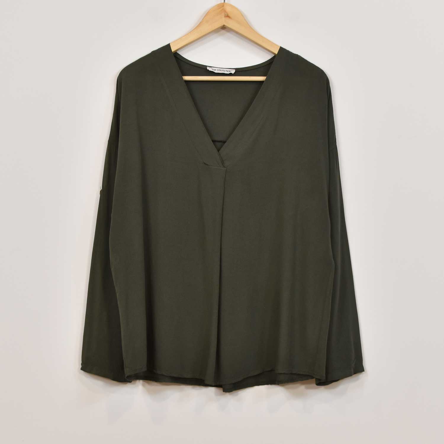 Blusa pico kaki