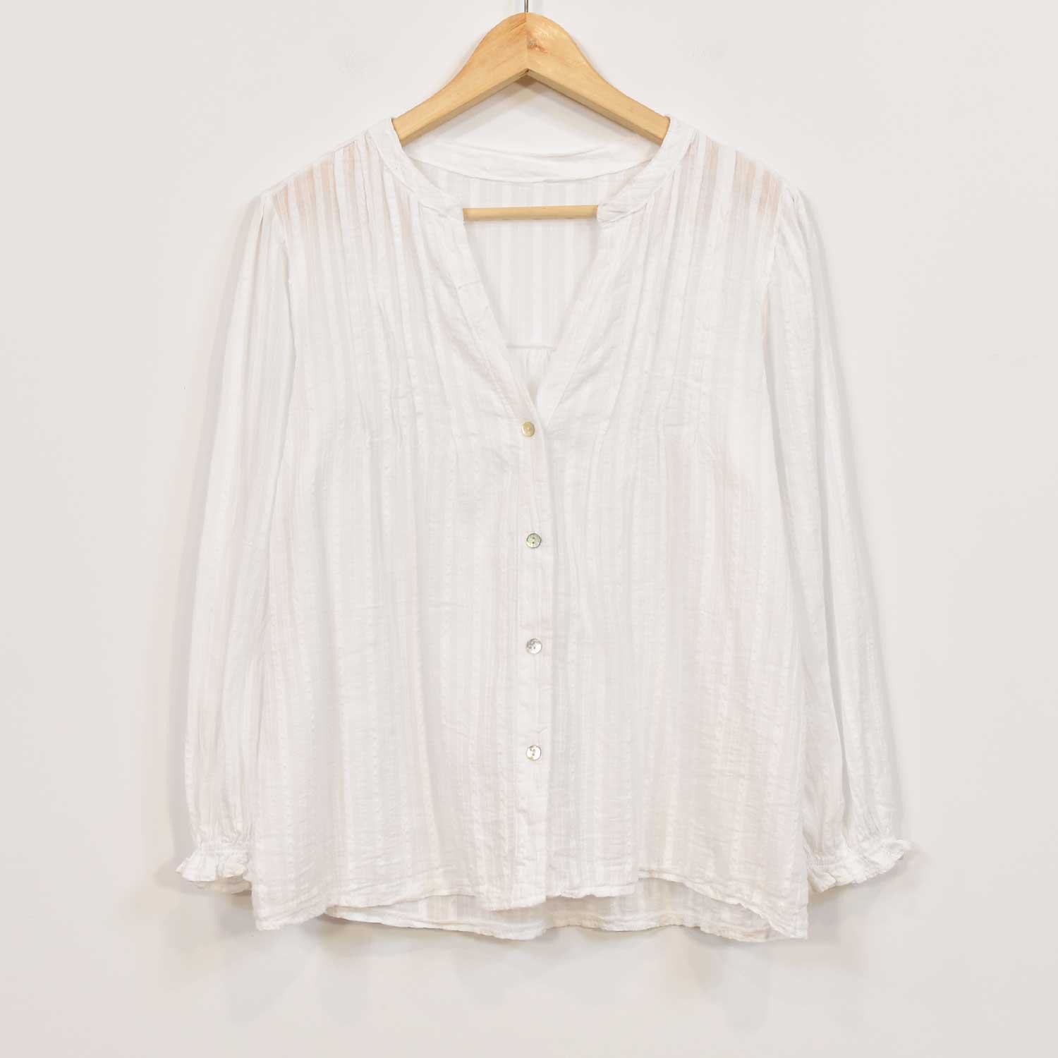 chemise blanche texturée