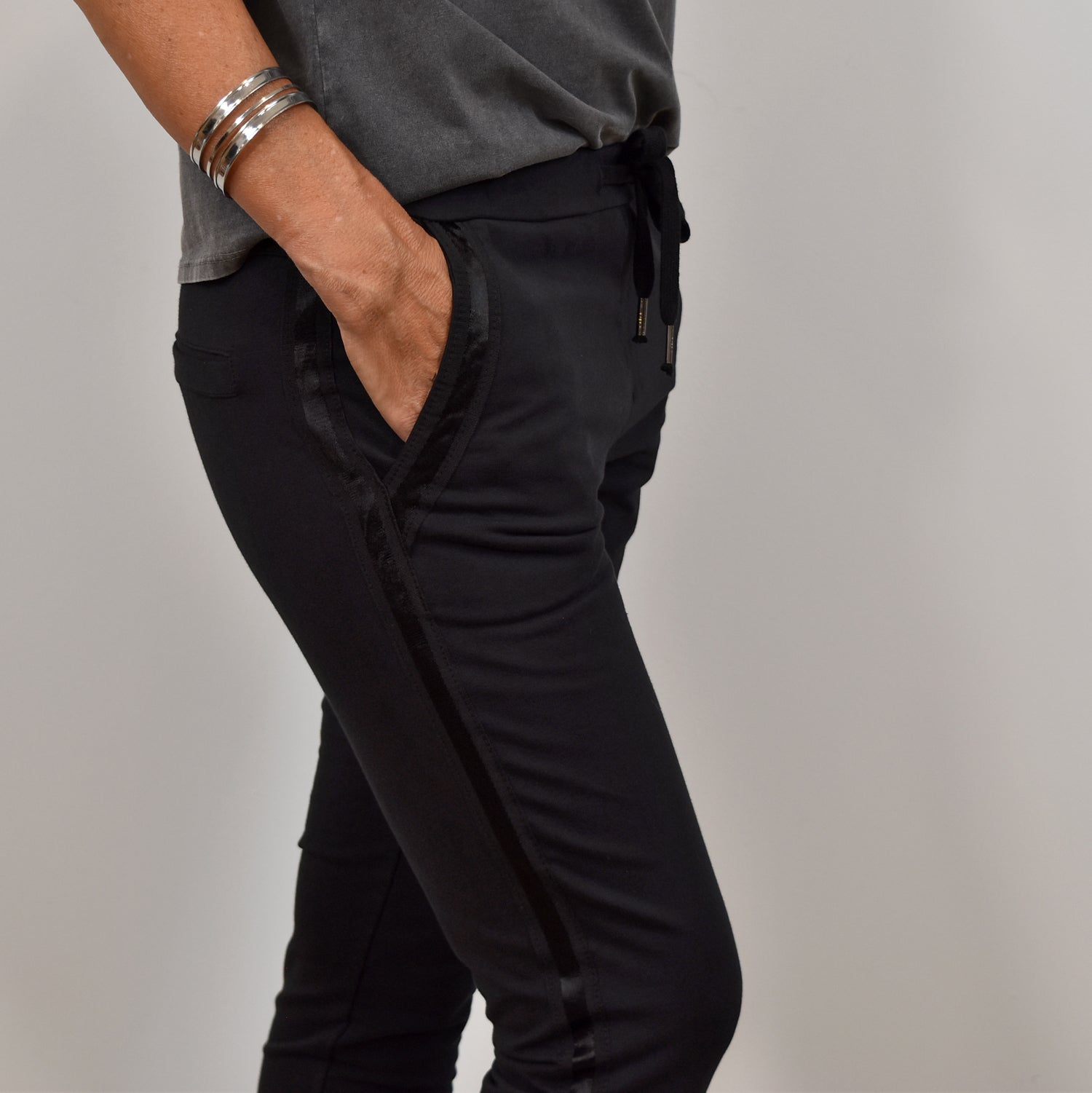 Black satin detail jogger pants 