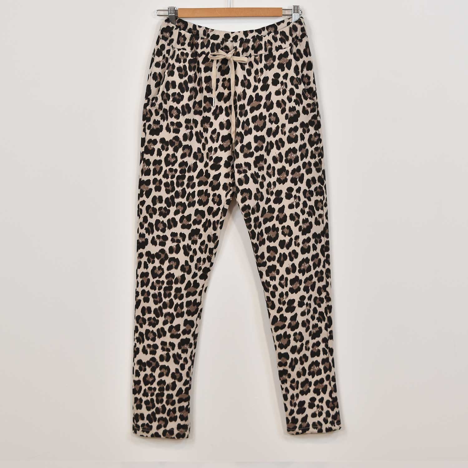 Pantalón jogger leopardo