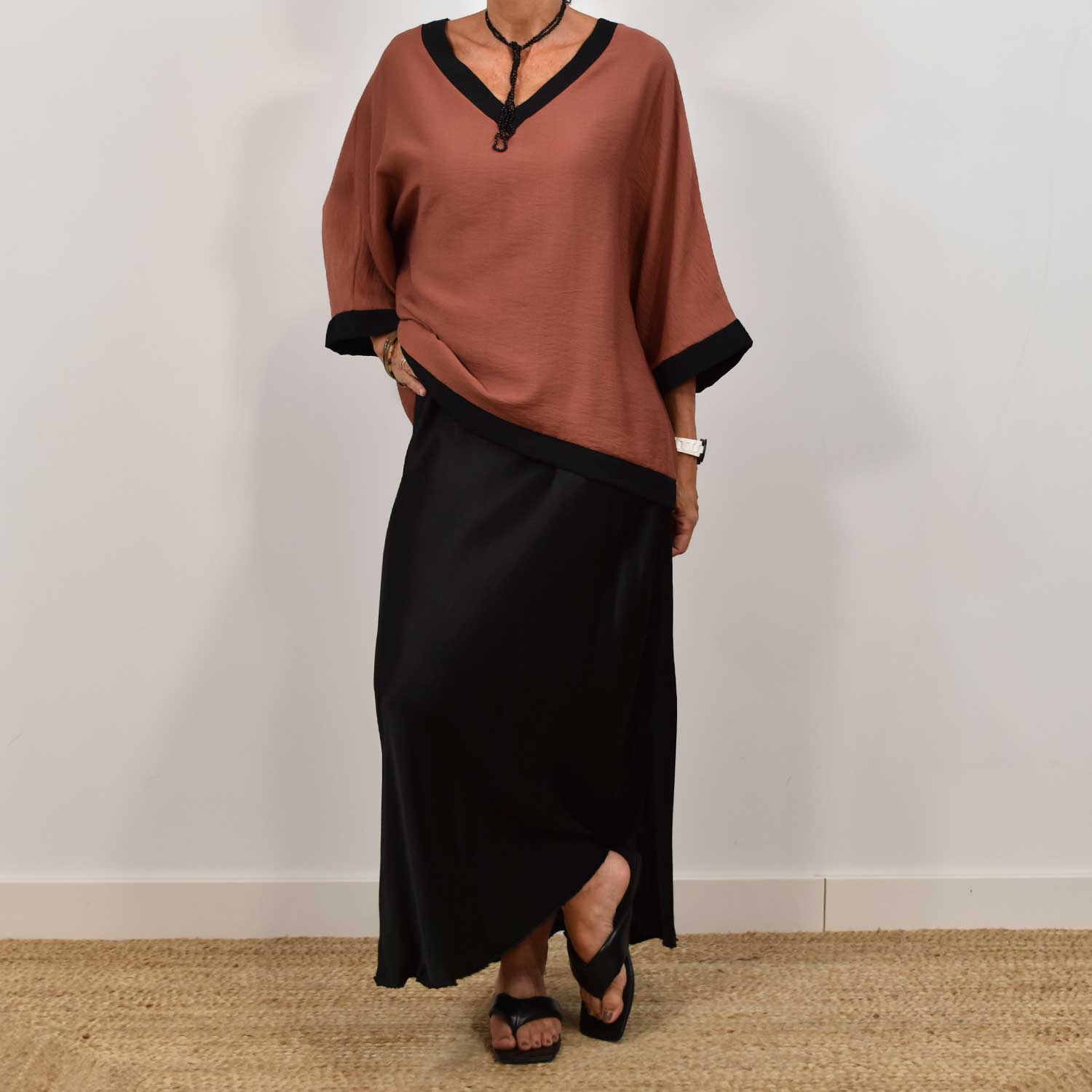 Blusa bicolor marsala