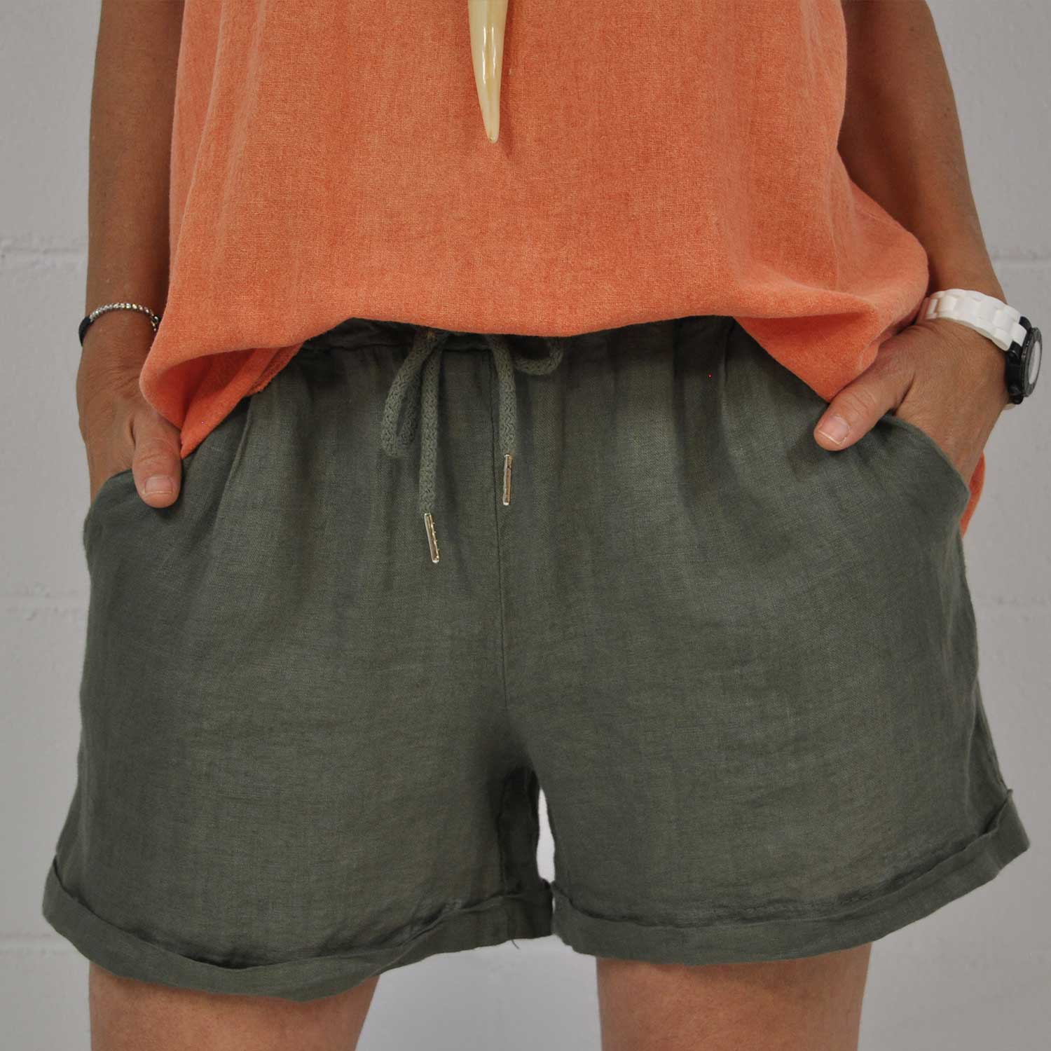 Kaki short linen shorts