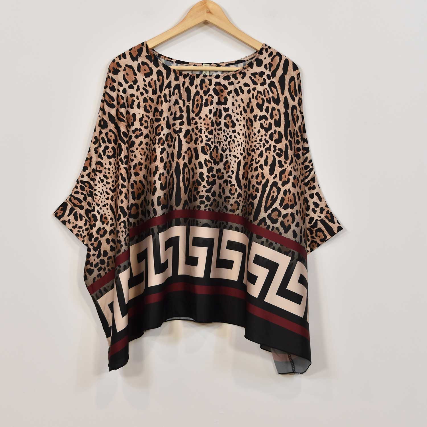 Blusa leopardo granate