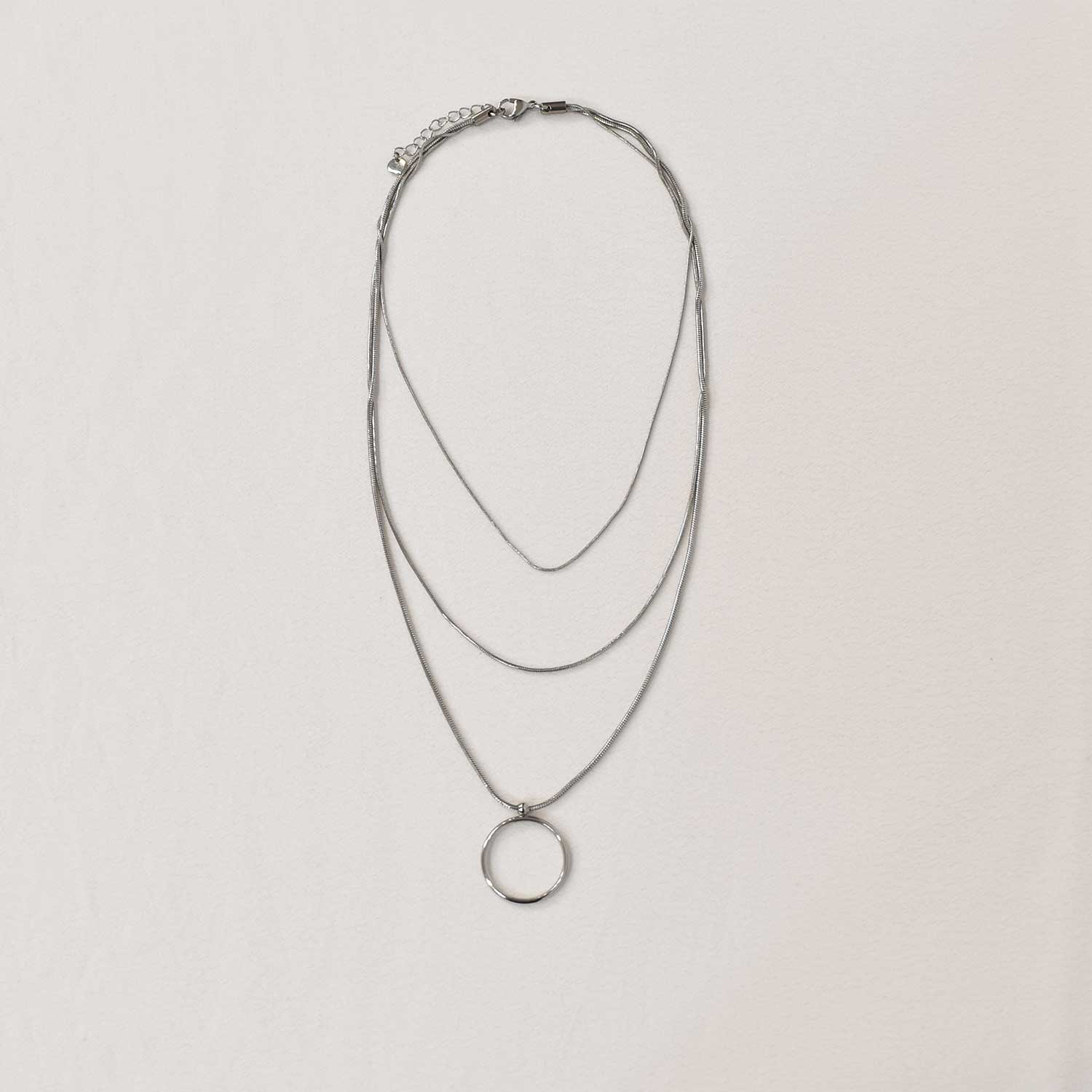 Triple hoop necklace
