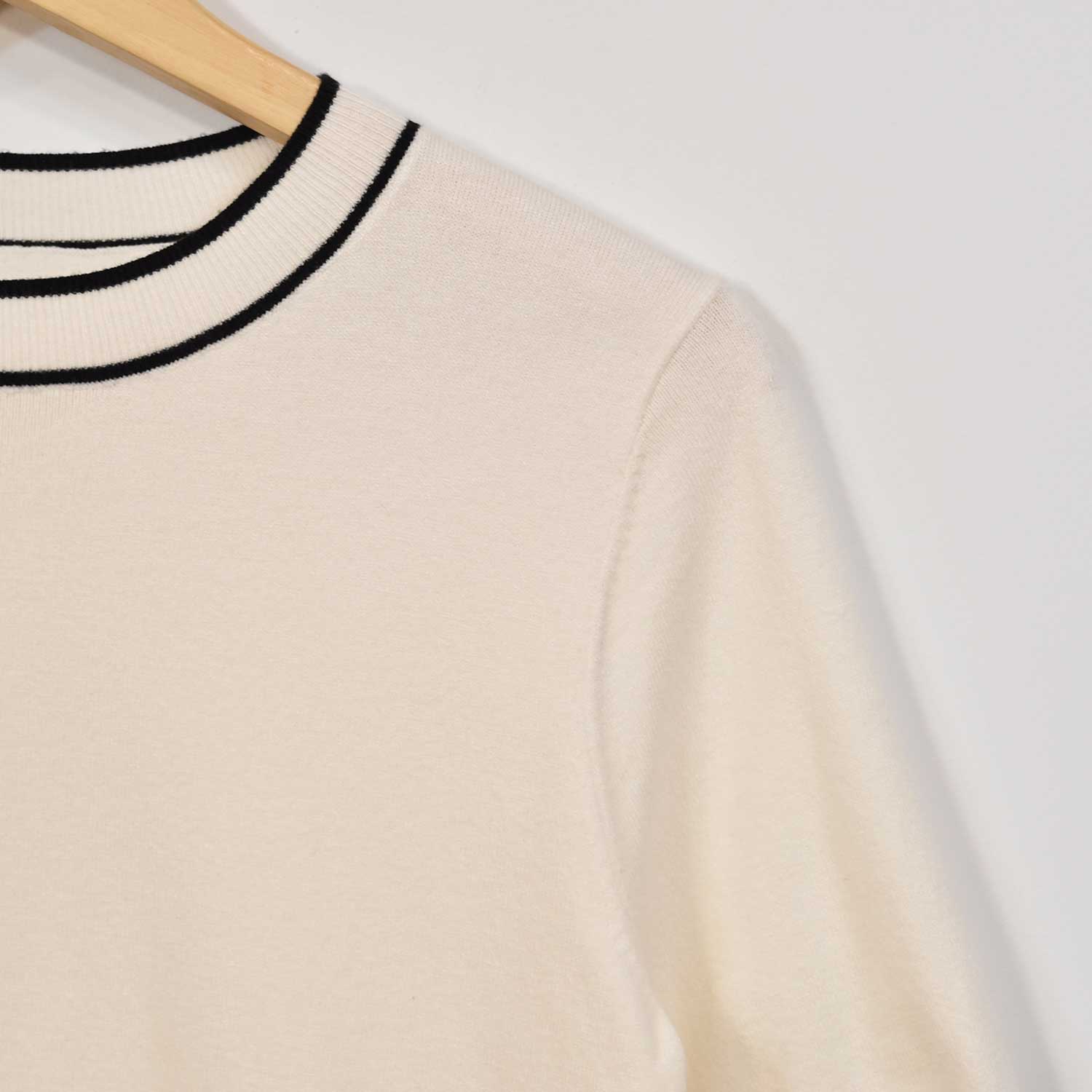 Beige ribbed short sleeve sweater