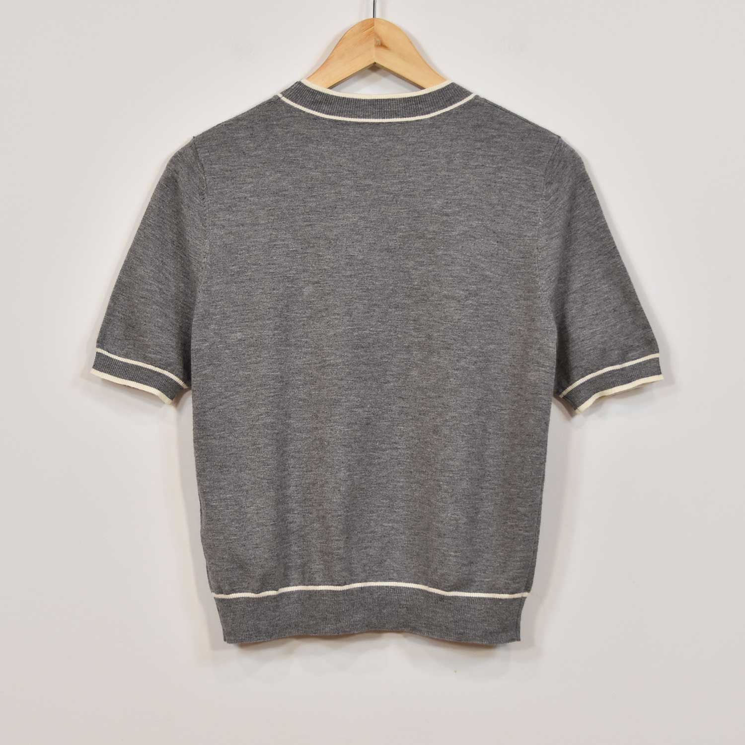 Grey ribbed short sleeve sweater