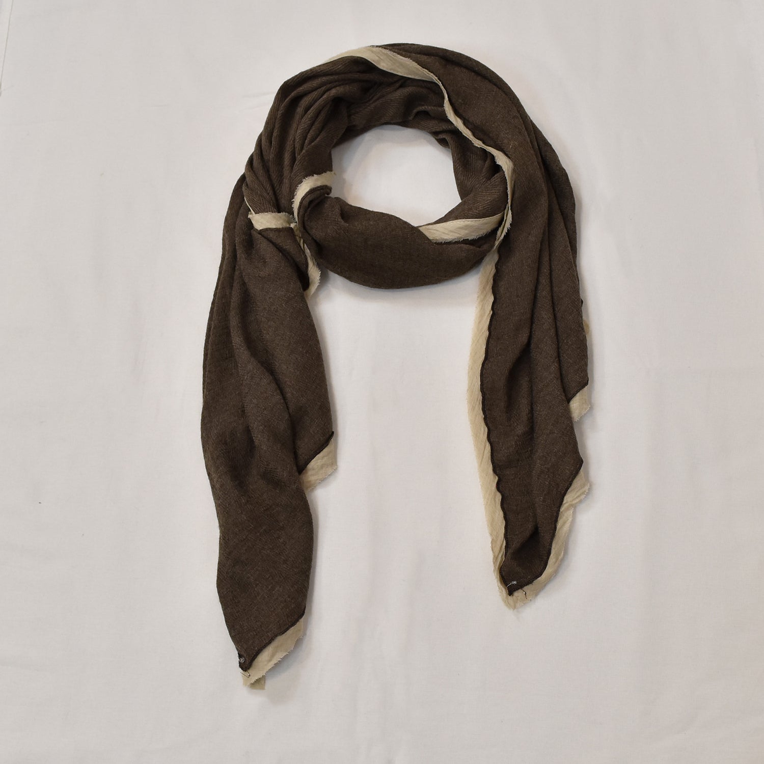 Brown ribbed frayed scarf