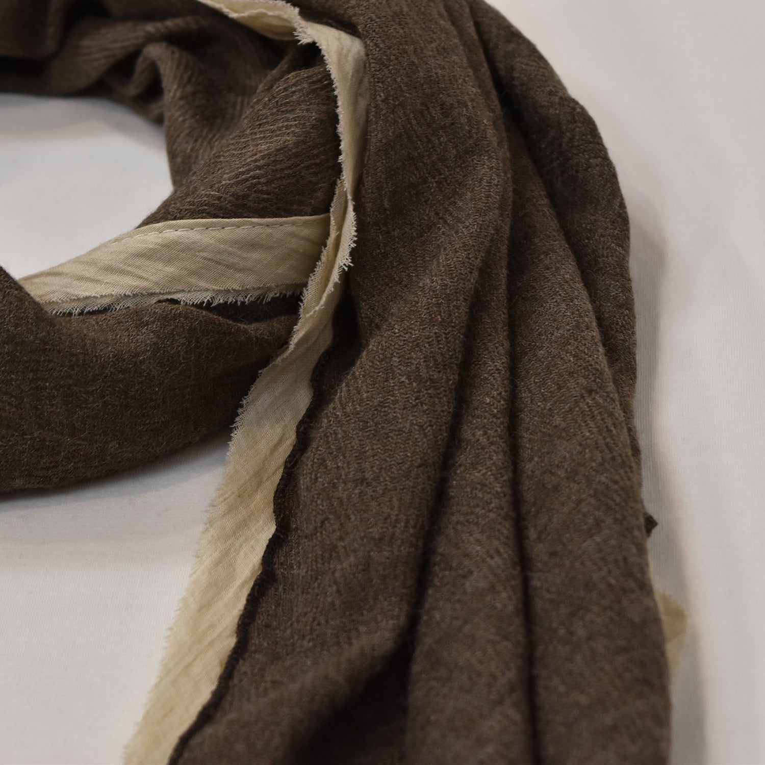 Brown ribbed frayed scarf