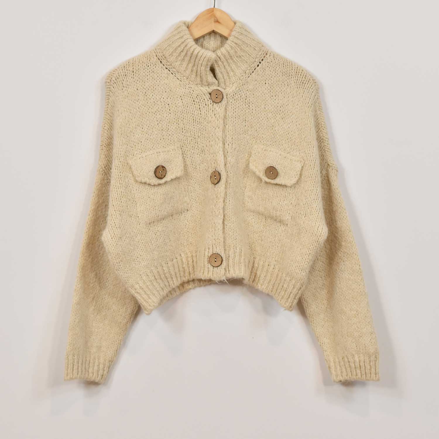 Chaqueta cuello halter beige