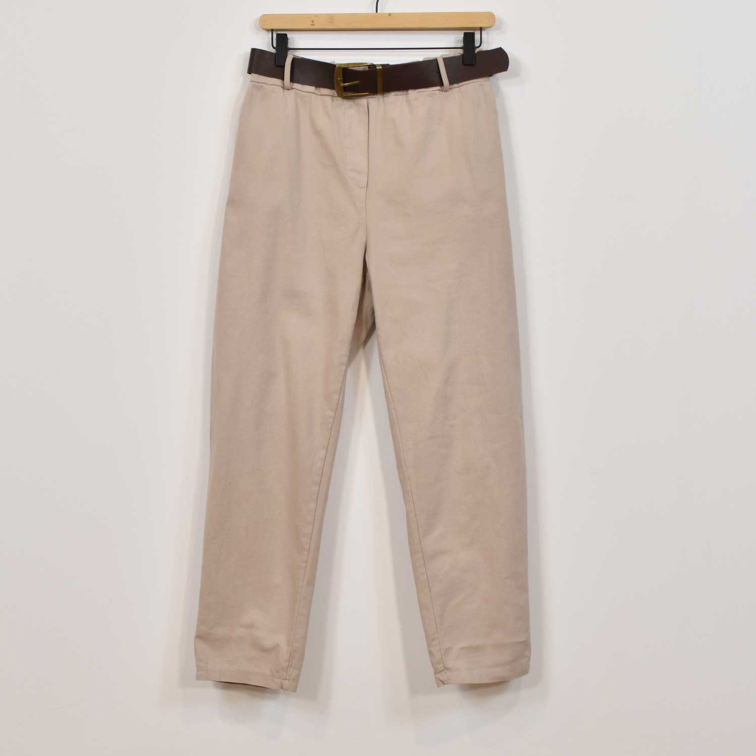 Beige belt pockets pants