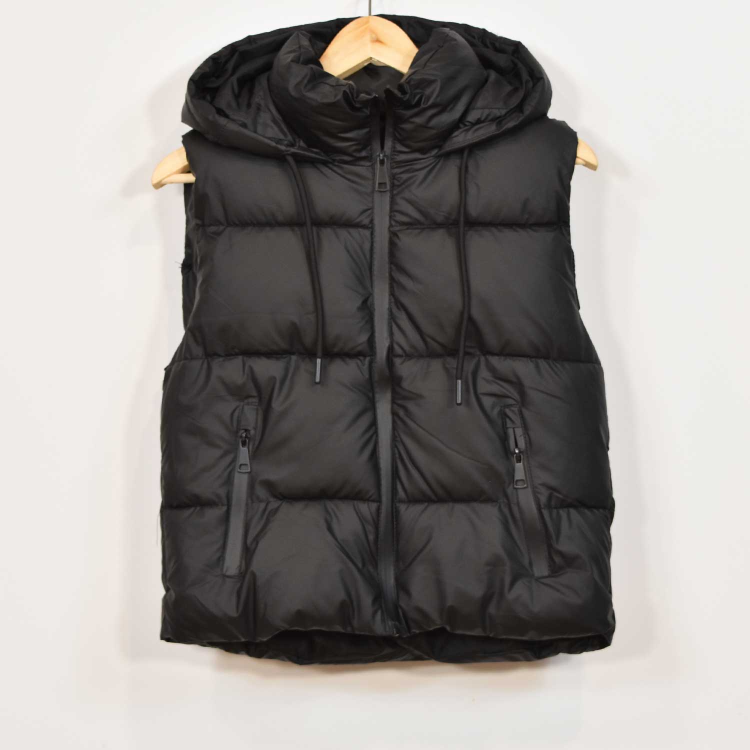 Black puffy vest