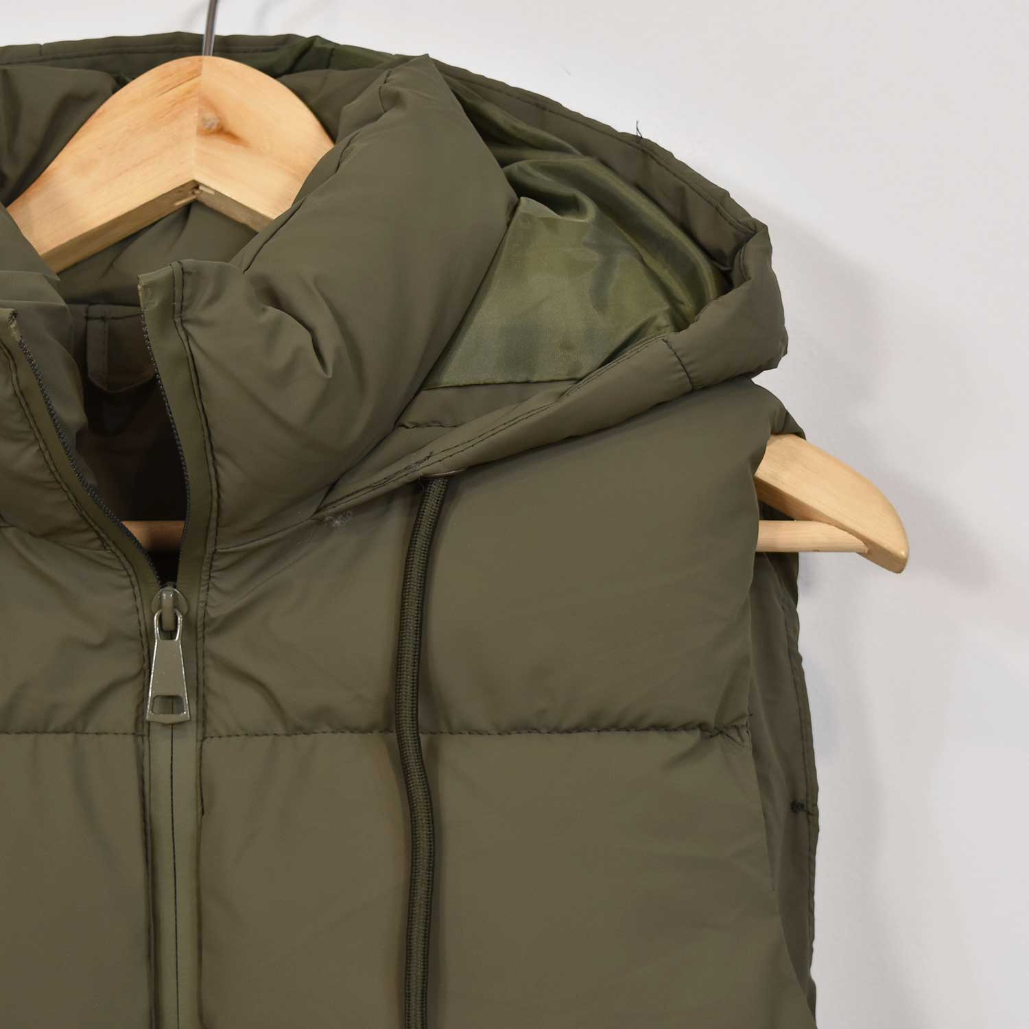 Kaki puffy vest