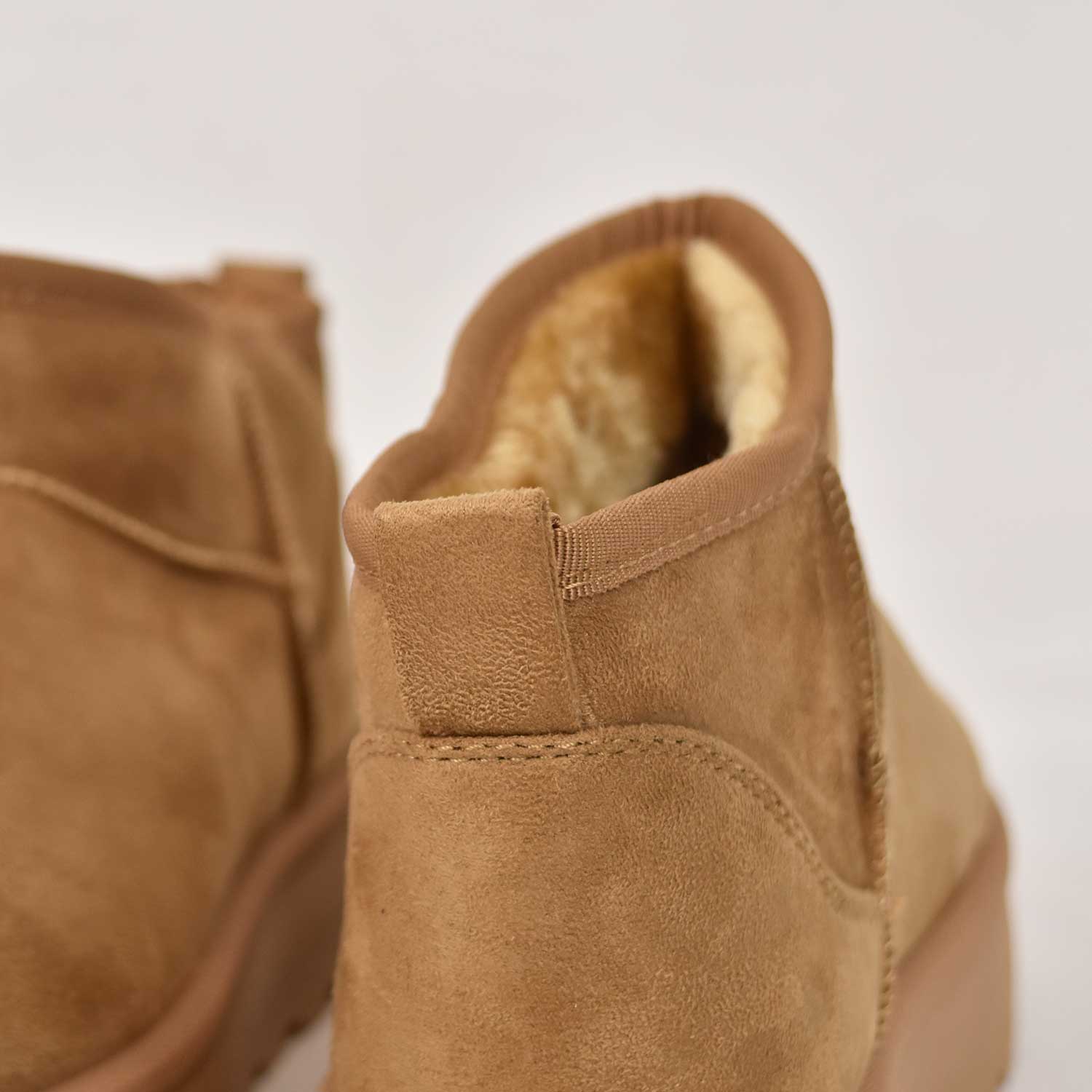 Mini-bottes fourrées camel