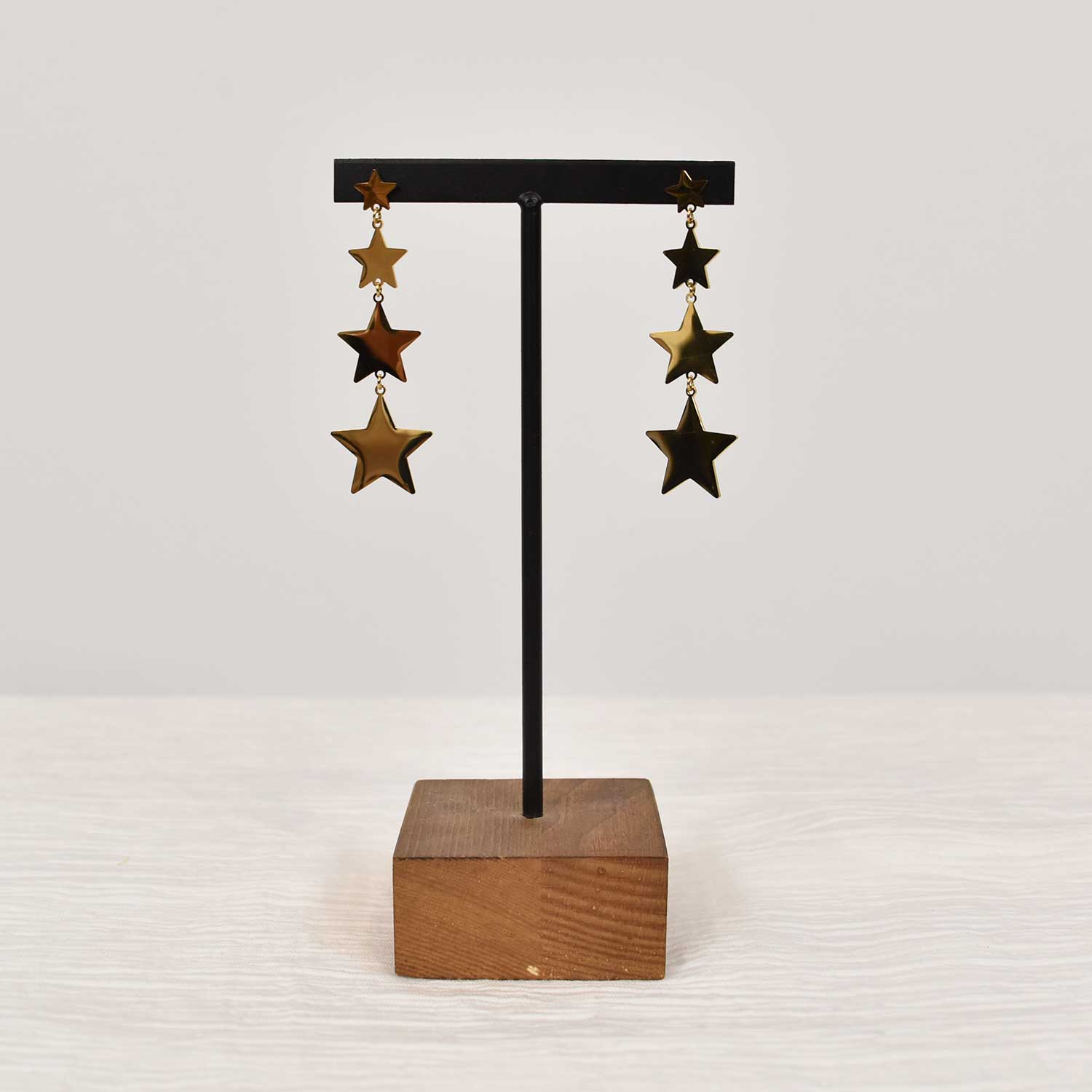 Golden stars earrings