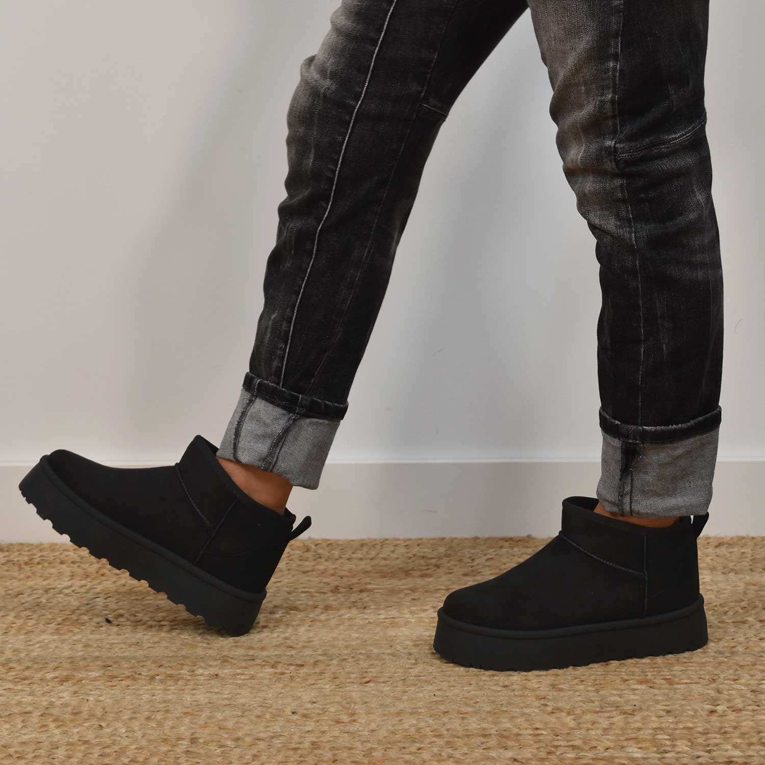 Black lined mini bootie