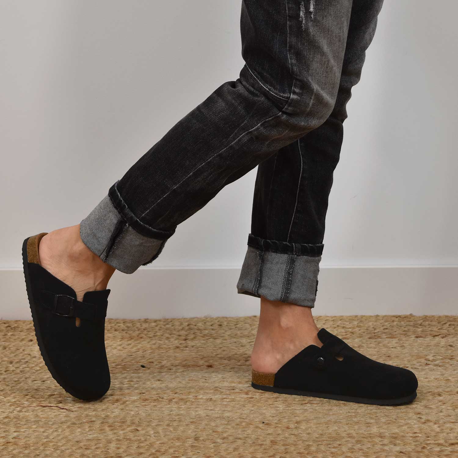 Black flat clog