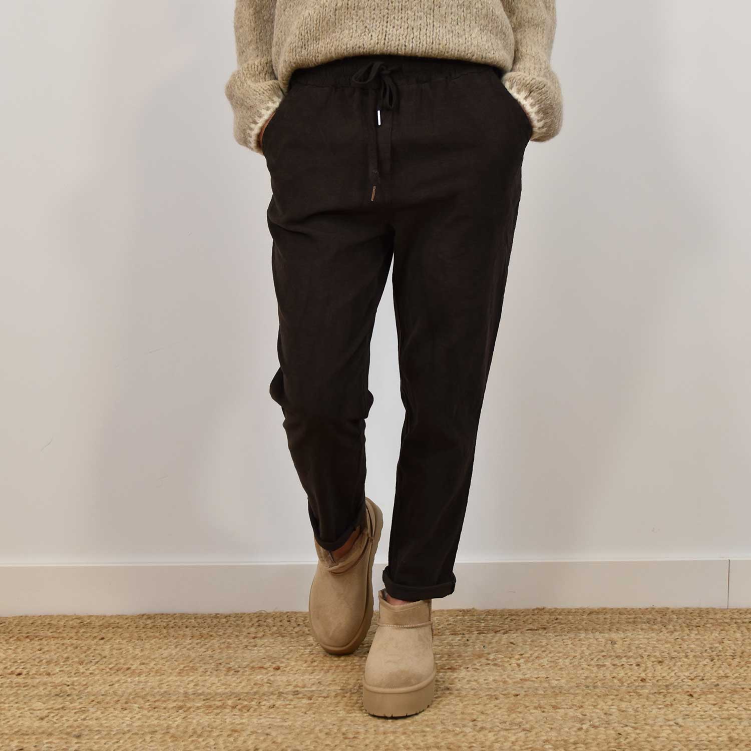 Brown corduroy bAGGY pants