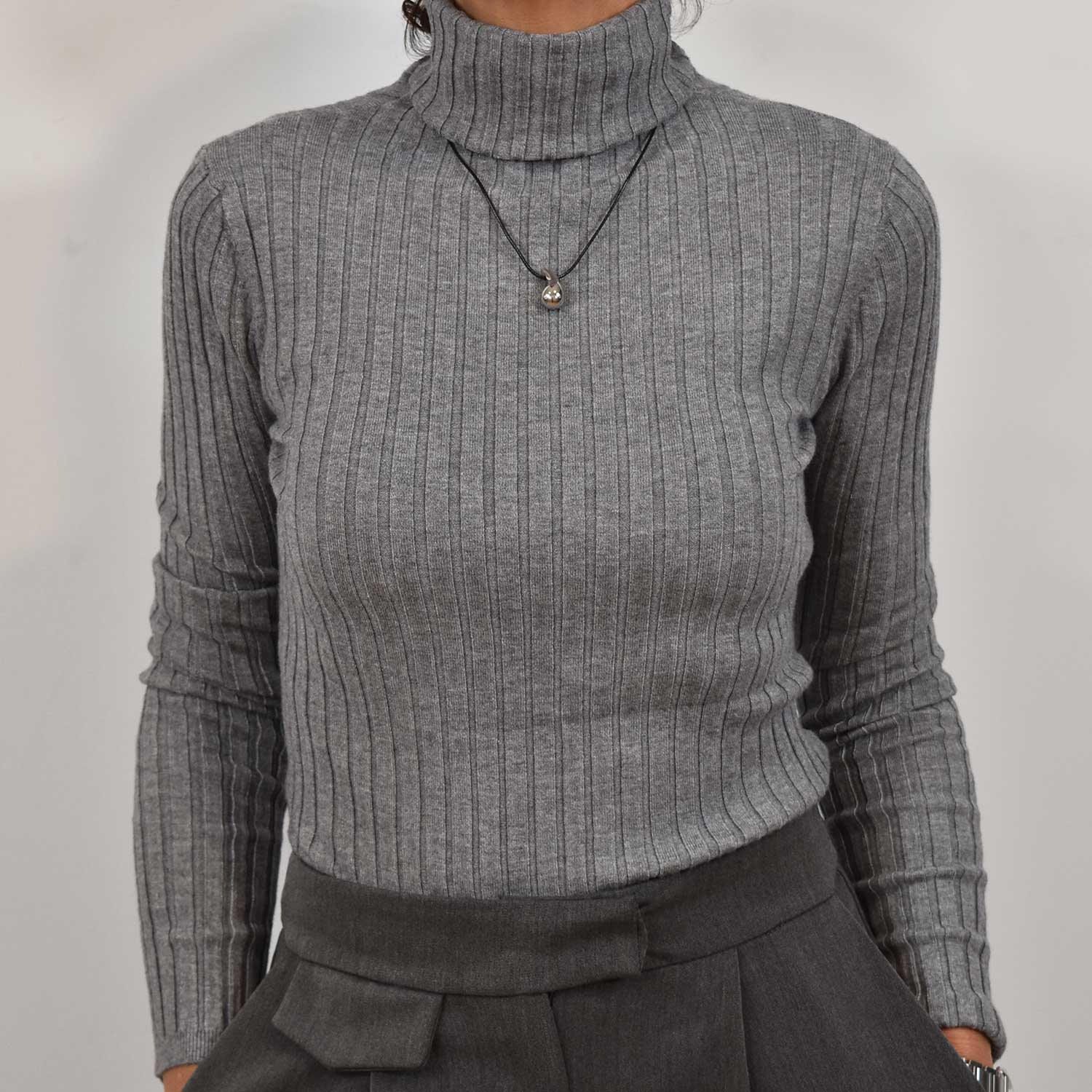 Grey swan ribbed sweater