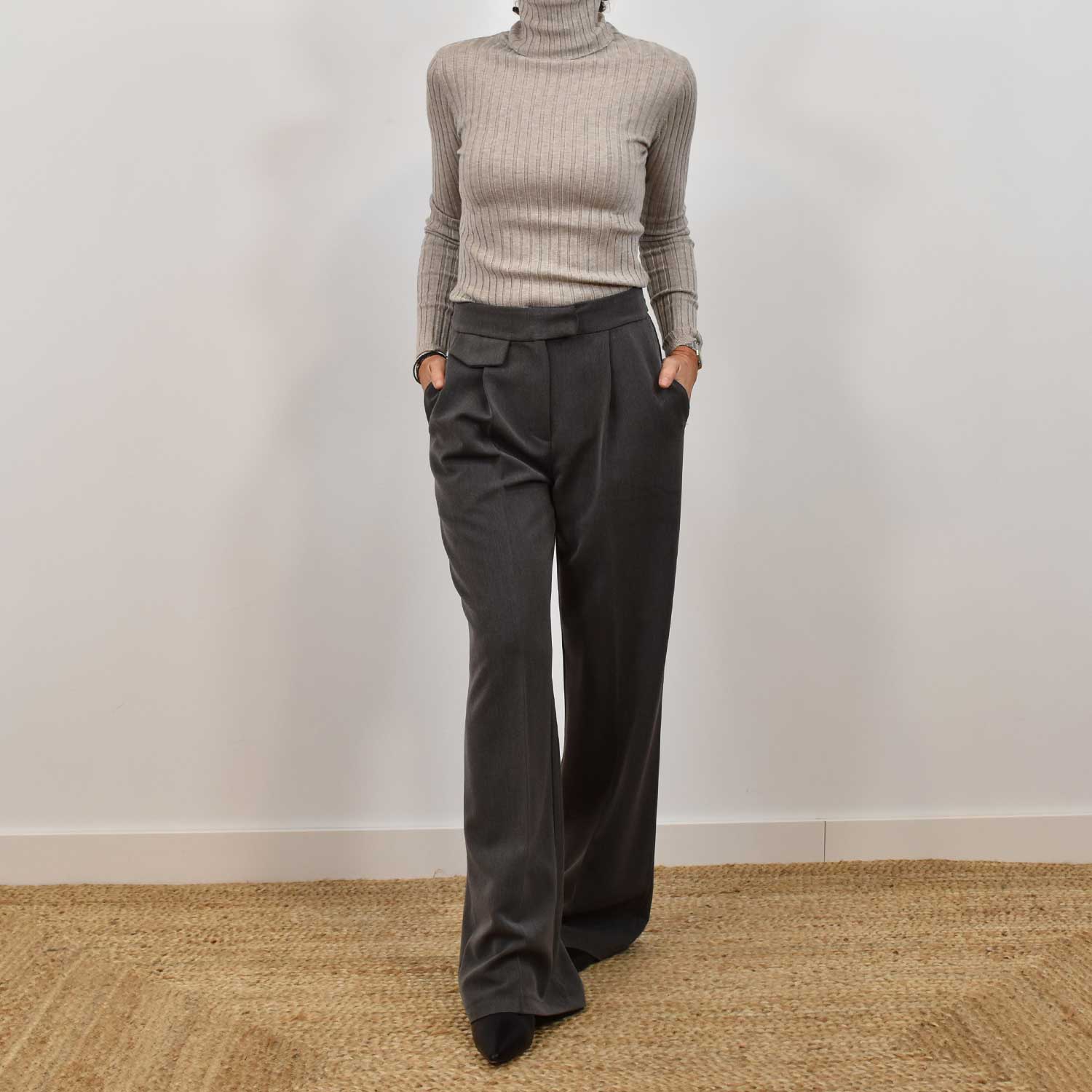 Grey Wide leg pants