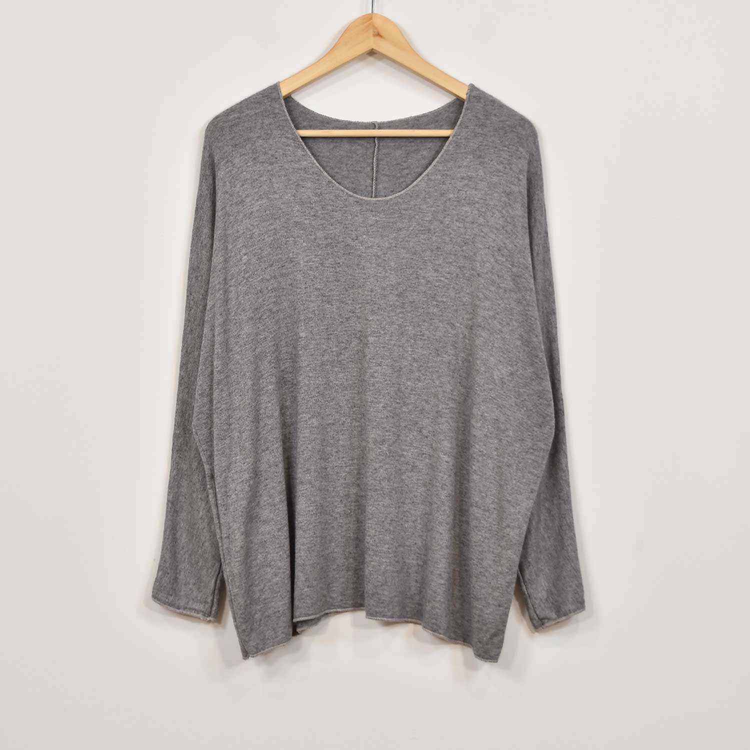 Pull à coutures en tricot gris