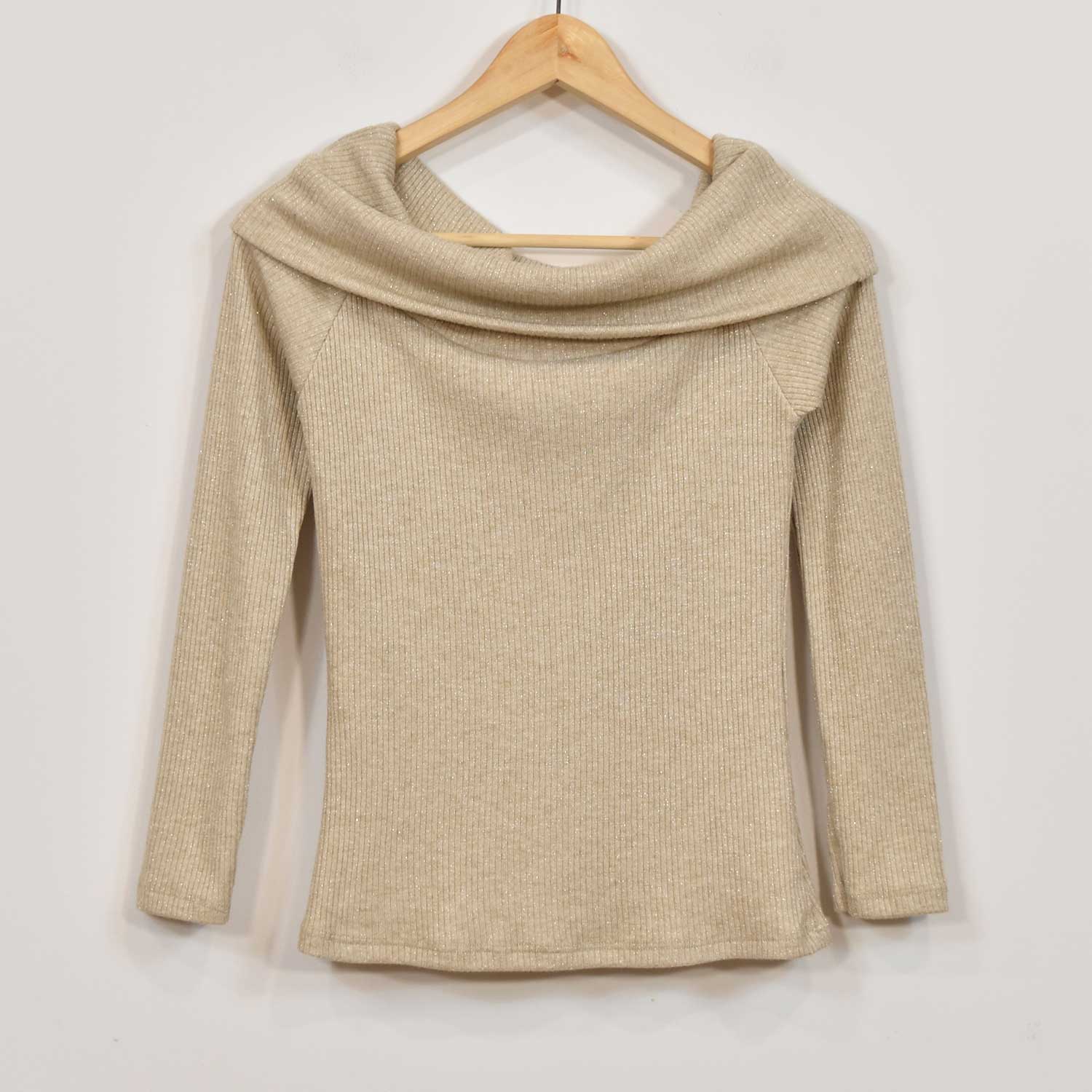 Beige shiny shoulders sweater