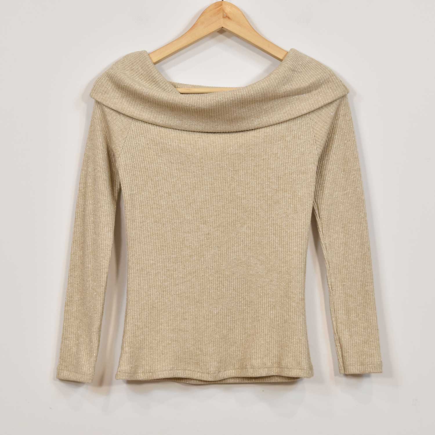 Beige shiny shoulders sweater