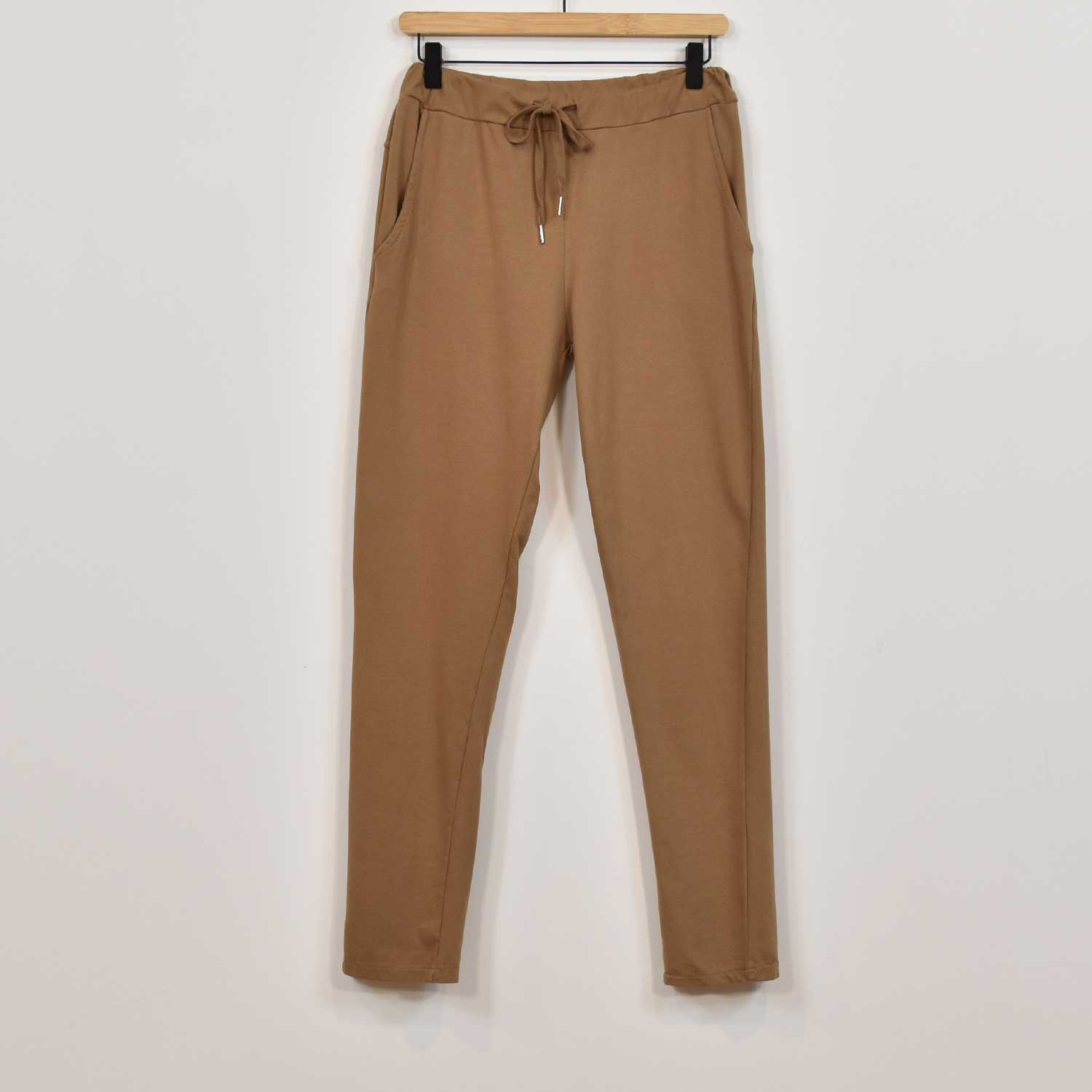 Pantalón jogger camel