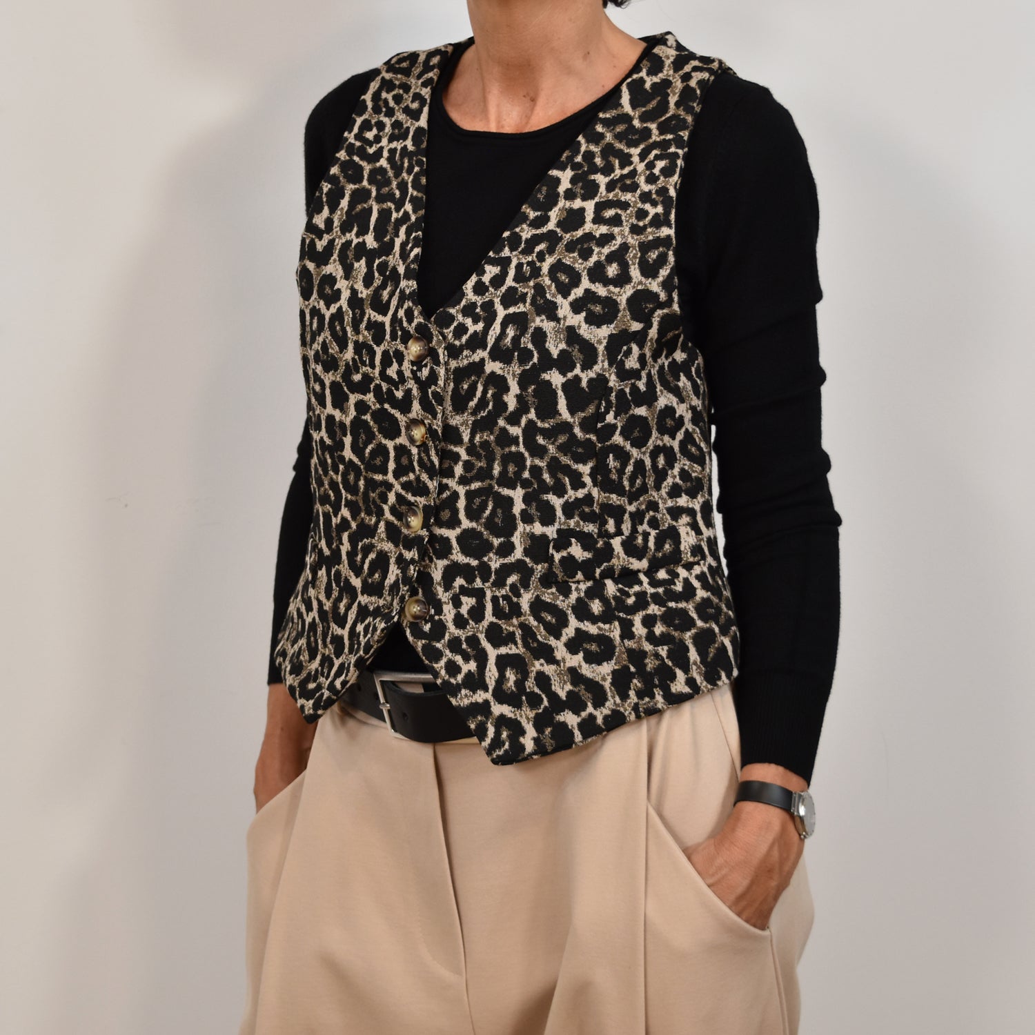 Leopard vest online