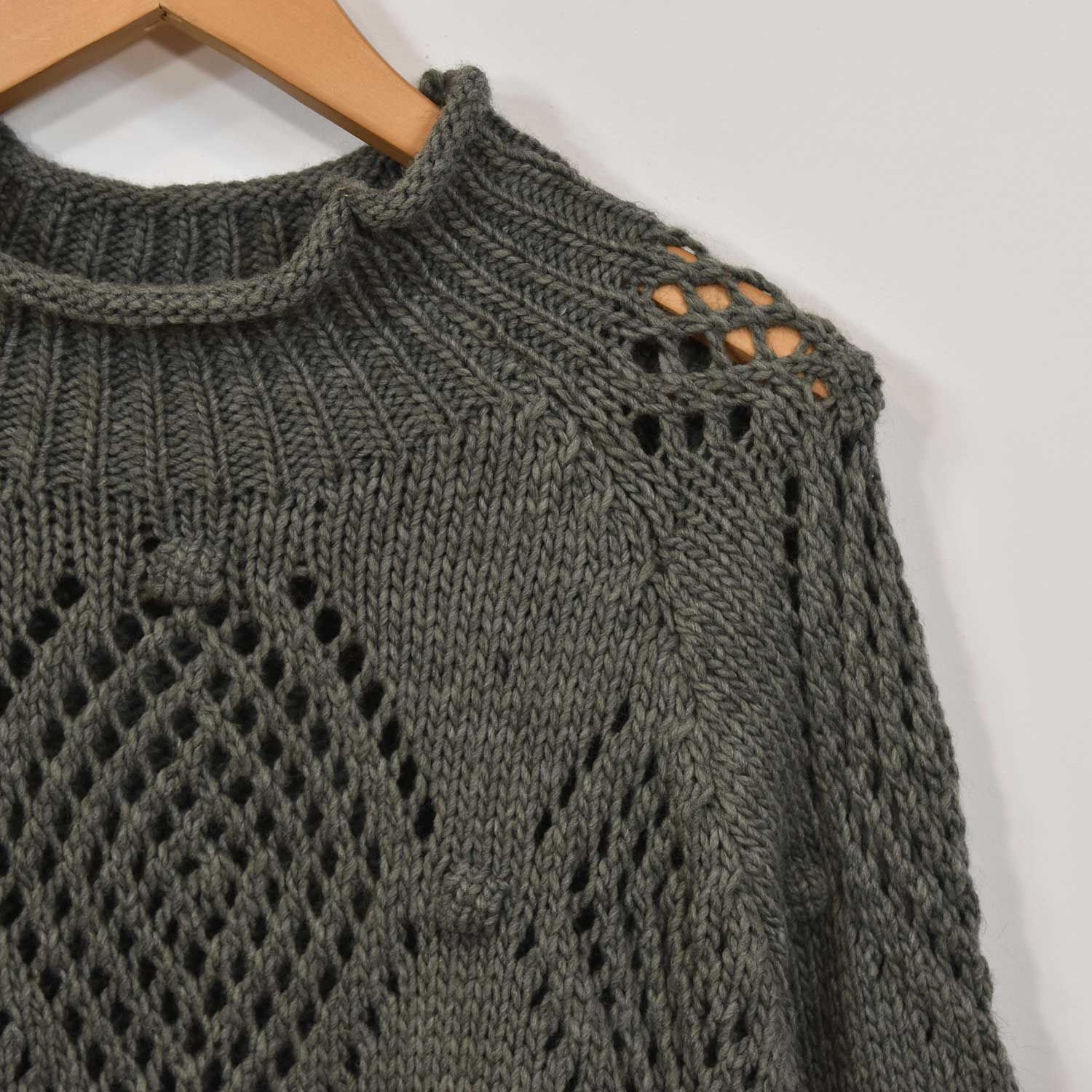 Kaki structured knit sweater