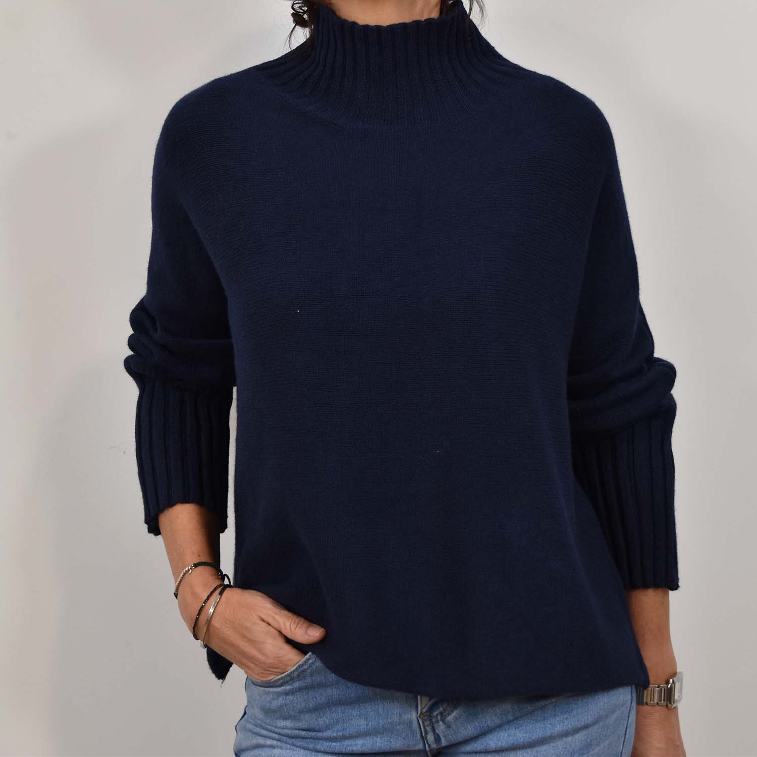 Blue halter ribbed sweater