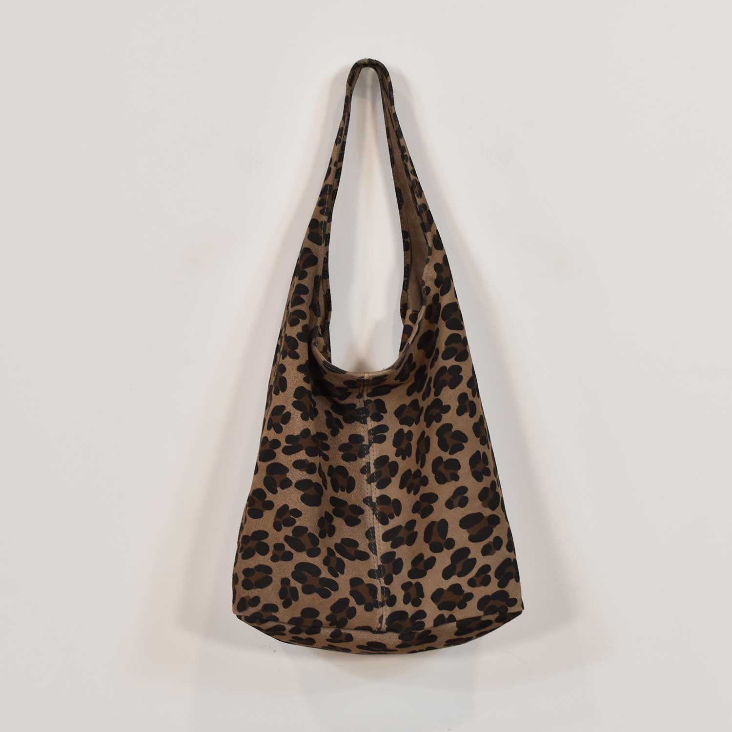 Bolso ante leopardo