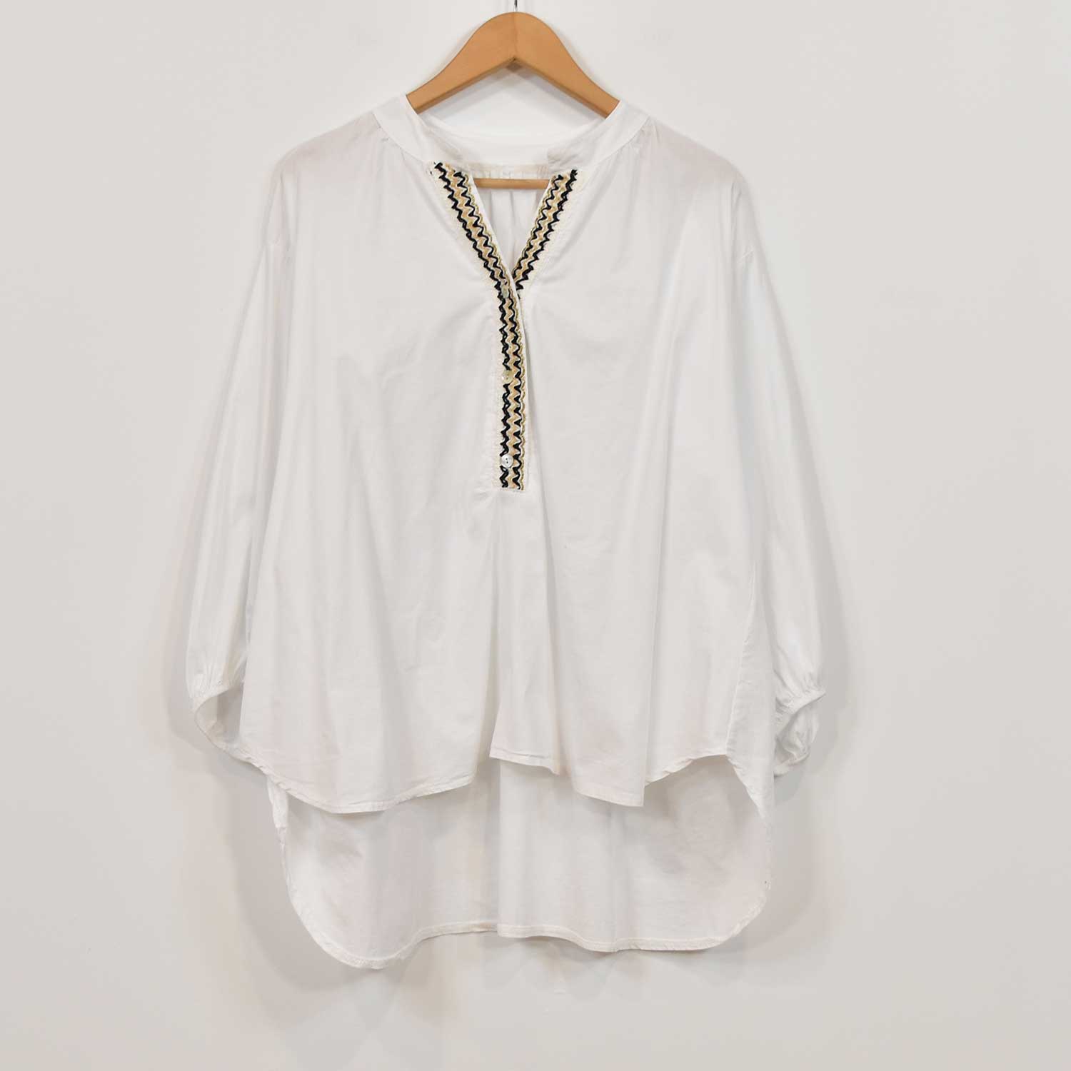 White border blouse