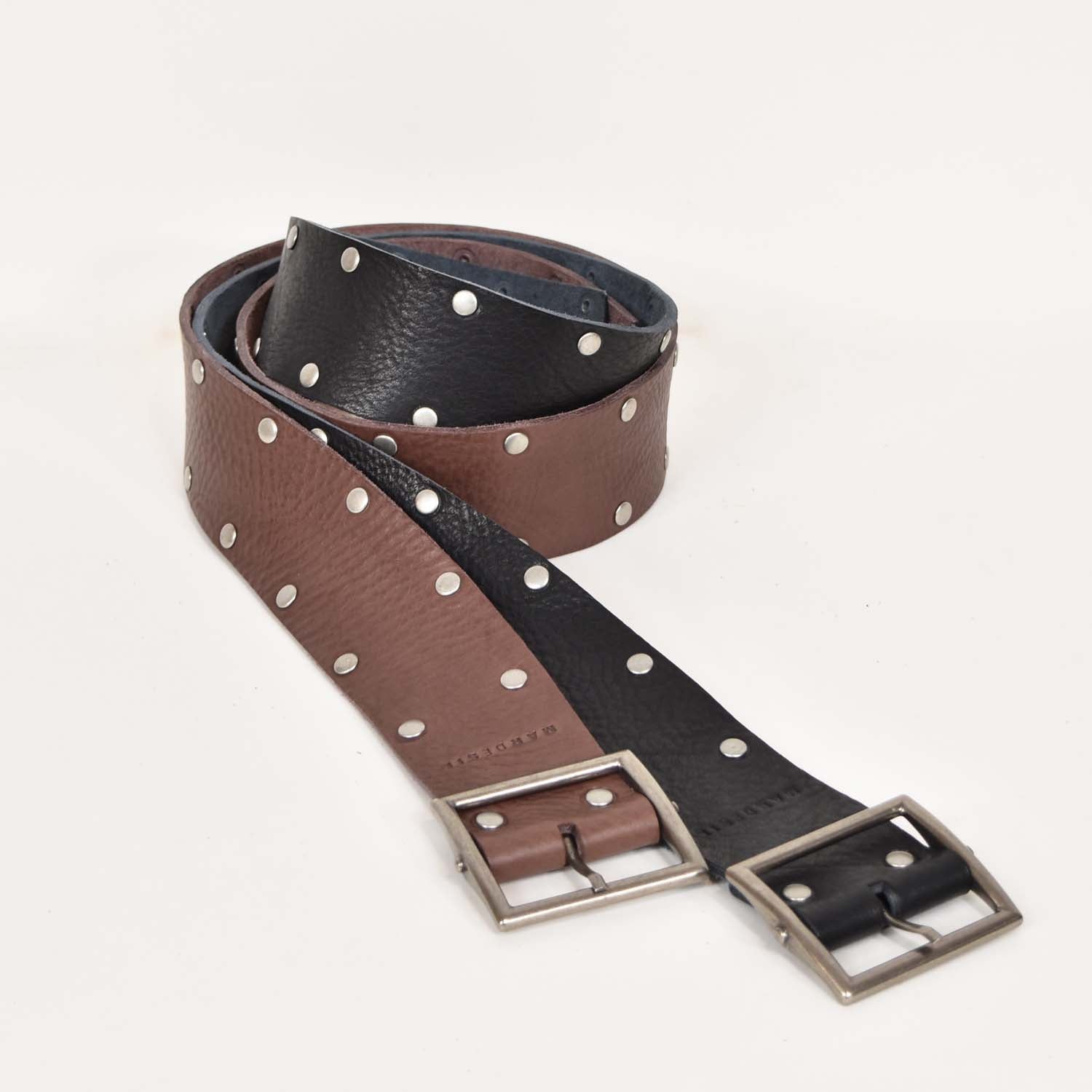 Ceinture en daim à clous en marron - Nour Hammour Ceinture en daim à clous en marron - Nour Hammour